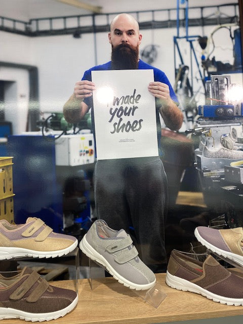 Rød ballerina med velcro og god plads