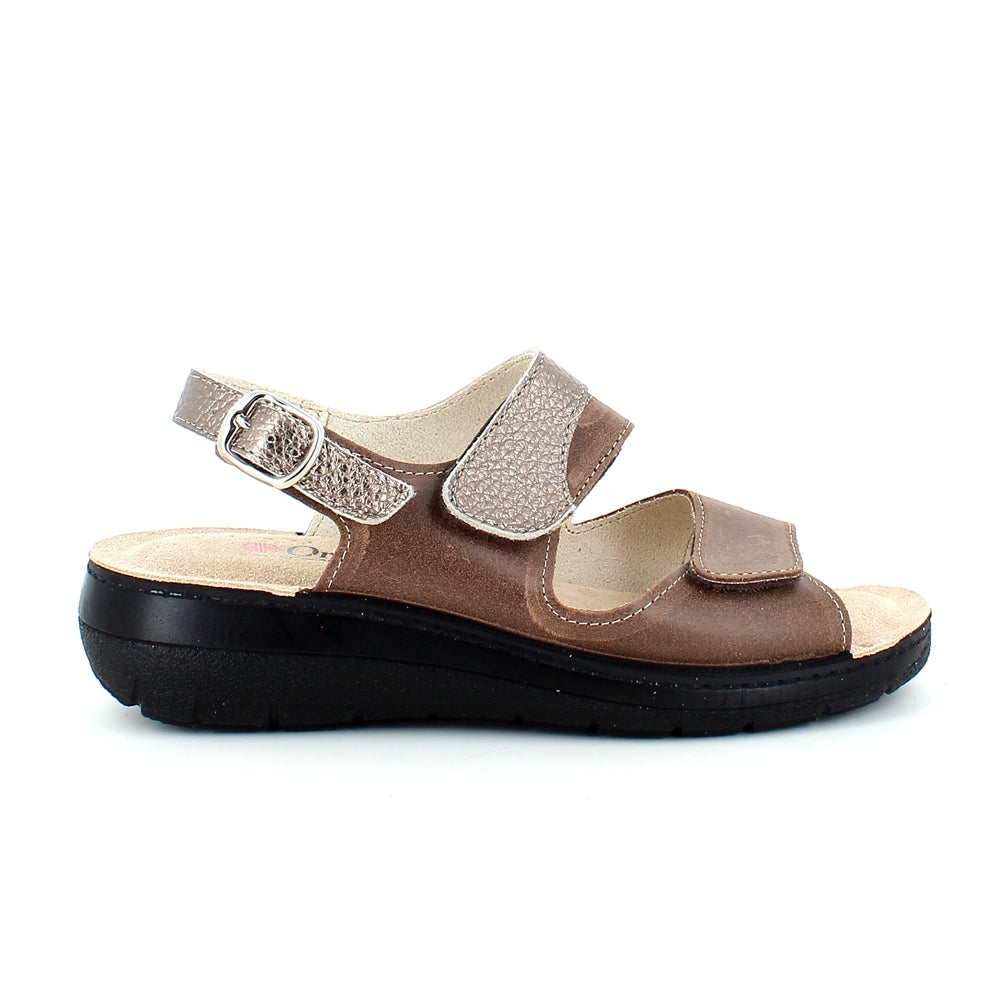 Bred skind sandal med velcro