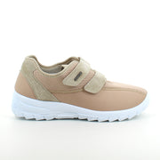 Lys fleksibel sko med skridhæmmende såler