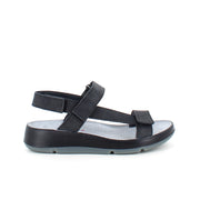 Sort skindsandal med tre justerbare remme og svangstøtte