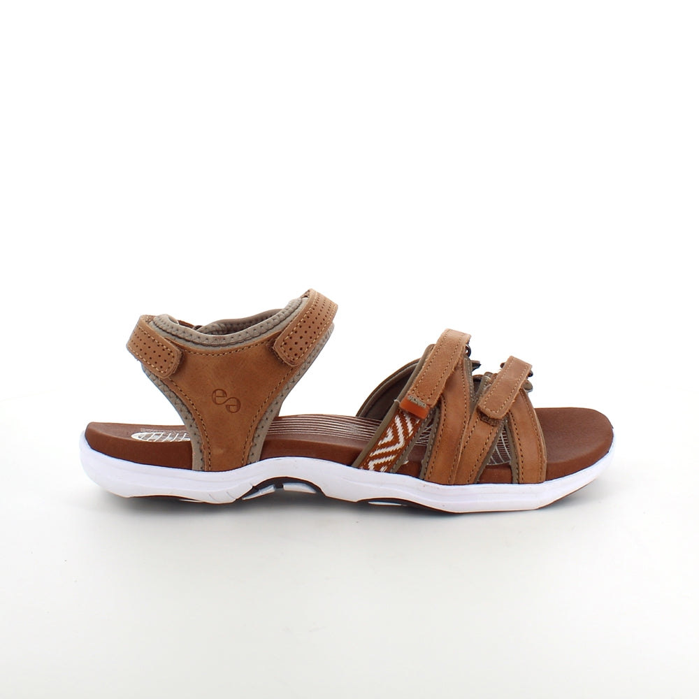 Brun sandal fra Green Comfort med fire indstillelige remme