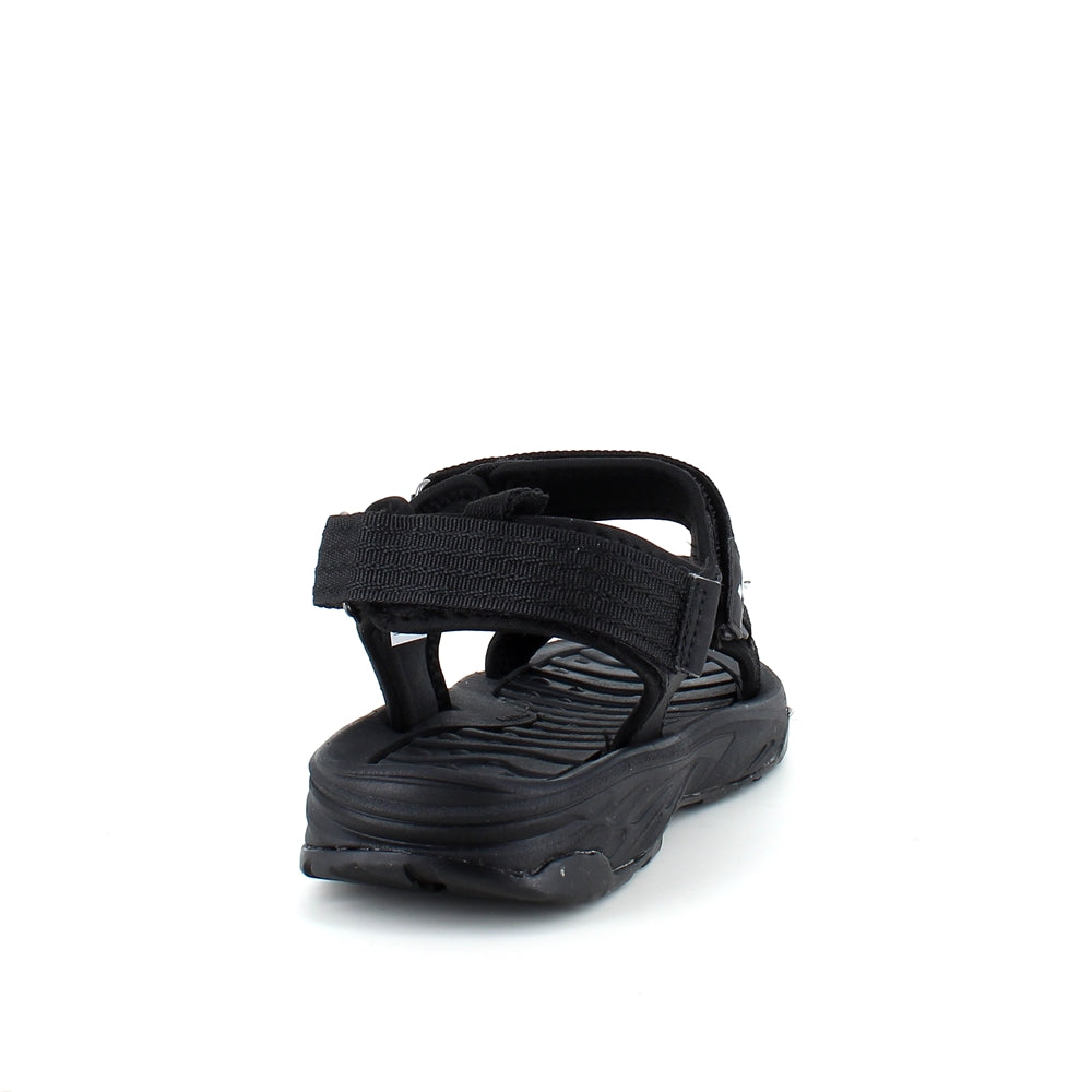 Sort sporty sandal fra Whistler med tre regulebare remme