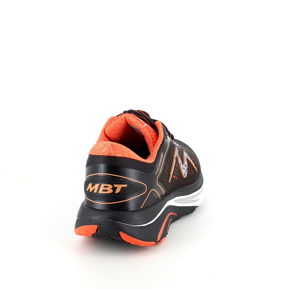 Sort sko fra MBT med fede orange detaljer