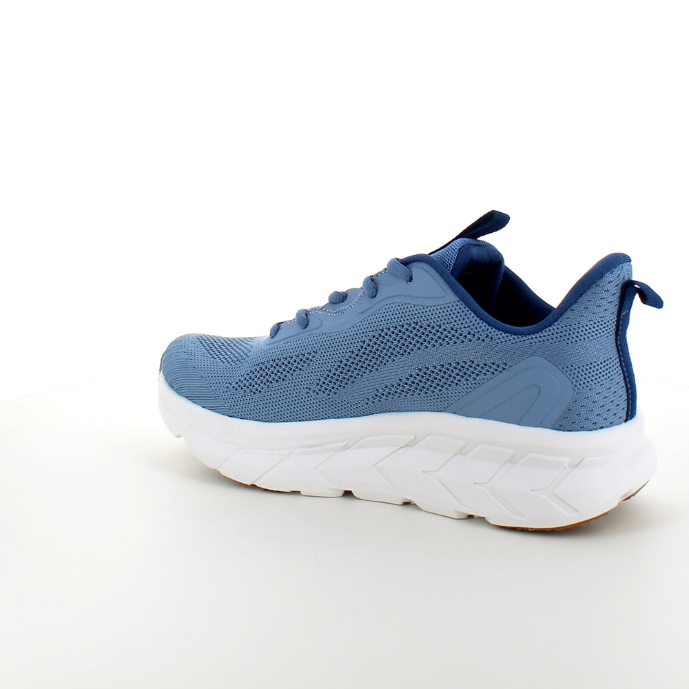 Lyseblå åndbar sko med god bredde