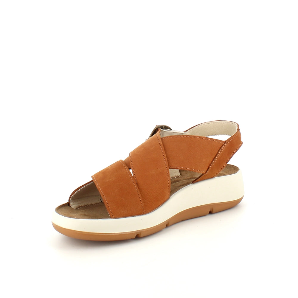 Elegant brun sandal i skind med svangstøtte