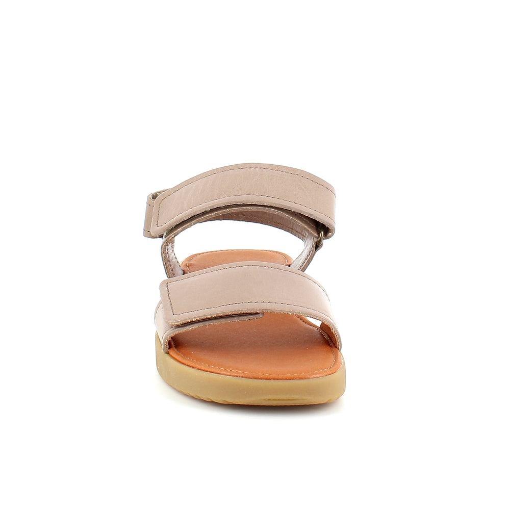 Nature sandfarvet lædersandal med tre indstillige remme