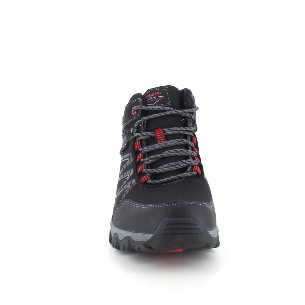 Sort vandrestøvle med røde detaljer og overdel i eftergiveligt softshell