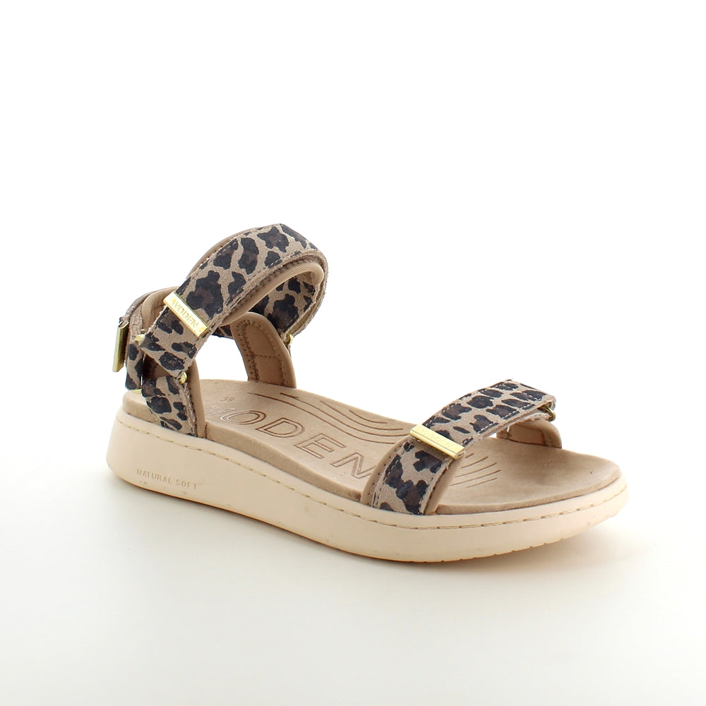 Smart sandal fra Woden med leopartprint