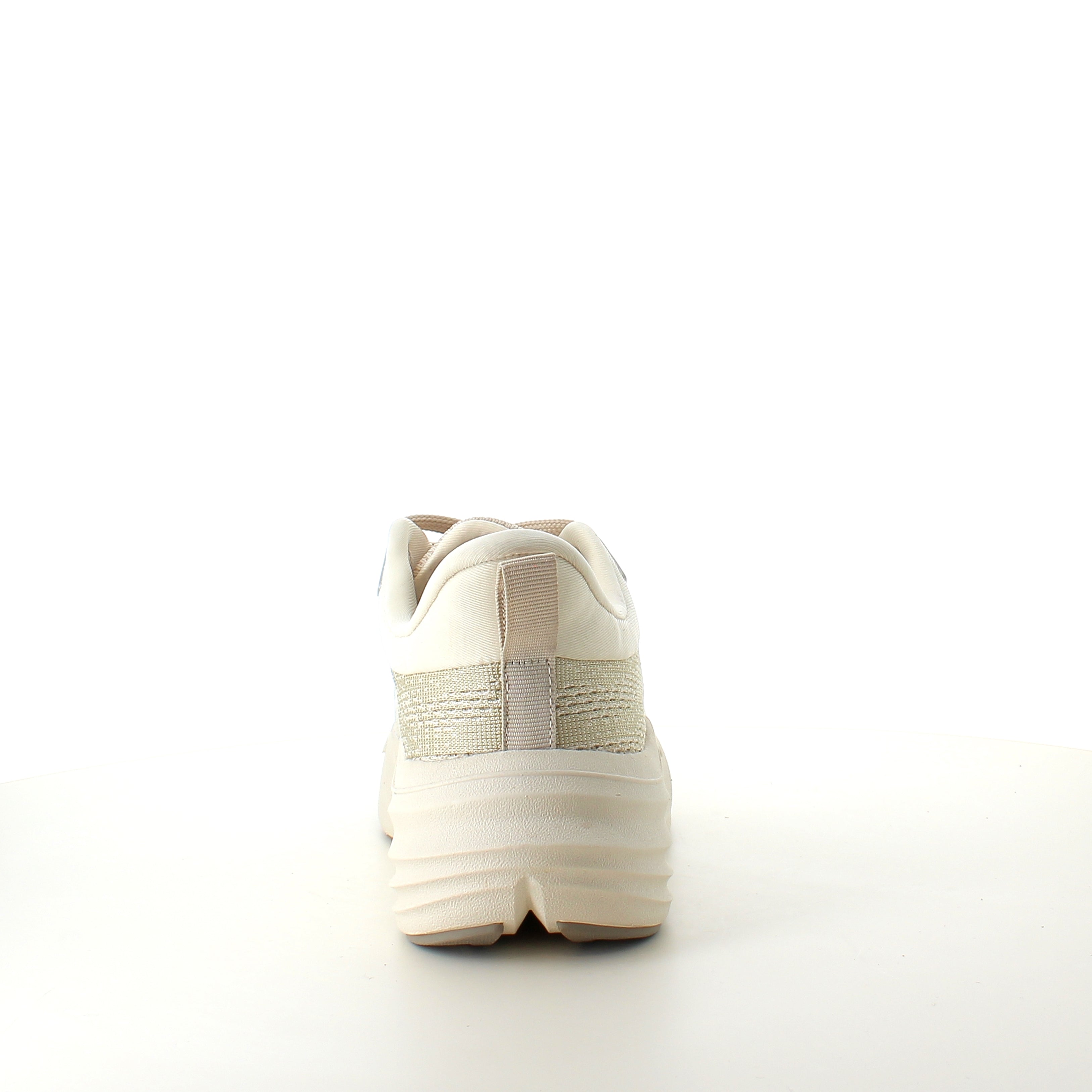 Beige sko med gængesål – Sygeplejebutikken