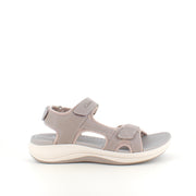 Clarks Cloudsteppers sandal i grå – let & støttende komfort til hverdag