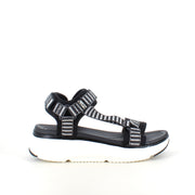 Cruz sandal i sort – Stabil komfort i klassisk design