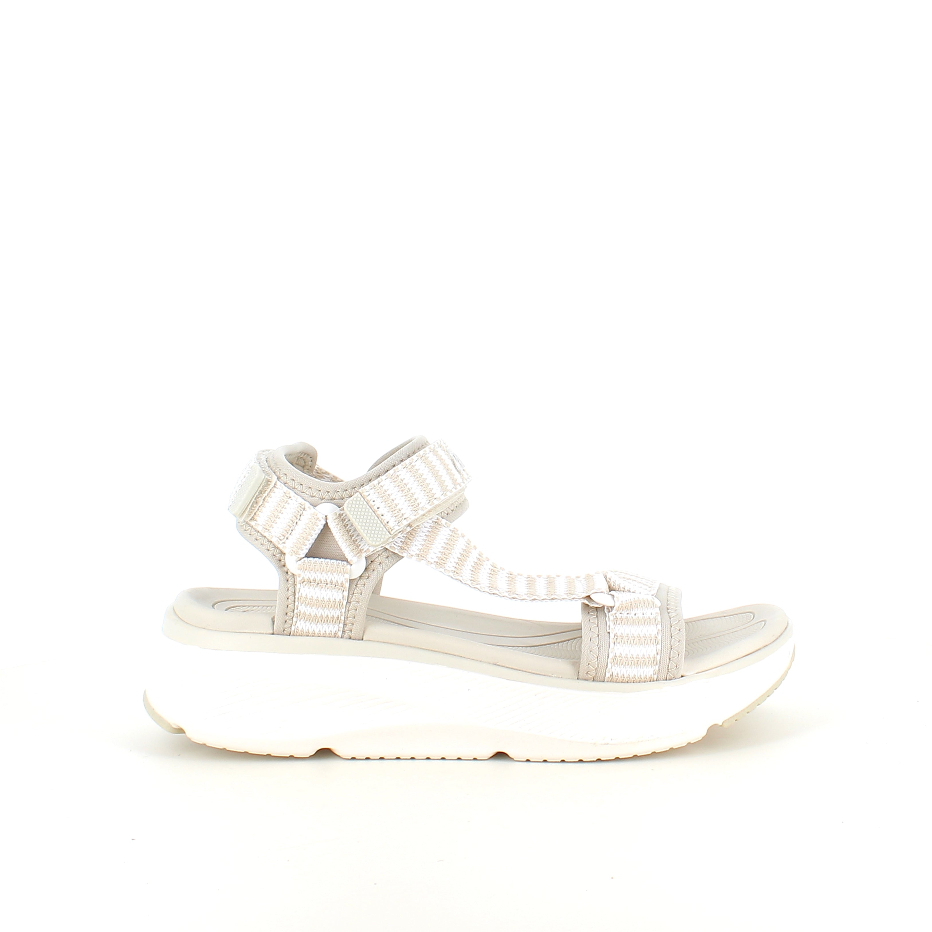 Cruz sandal i beige – Let & komfortabel med justerbare remme