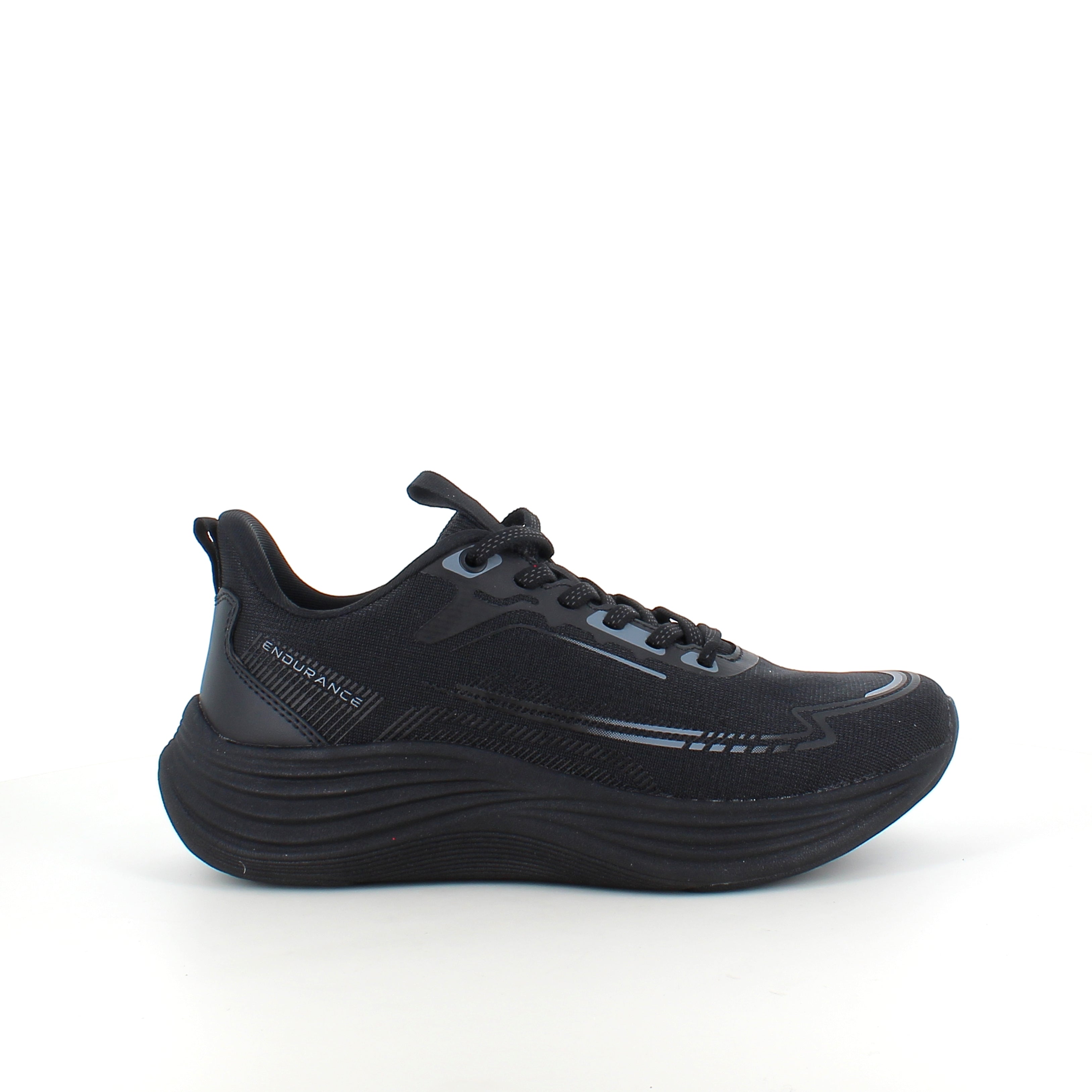 Endurance – Sort med sort bund