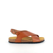 Brun sandal i glat skind med krydsremme & bagrem | Sygeplejebutikken