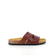 Slip on sandal i brun glat skind med krydsremme – komfort & støtte | Sygeplejebutikken