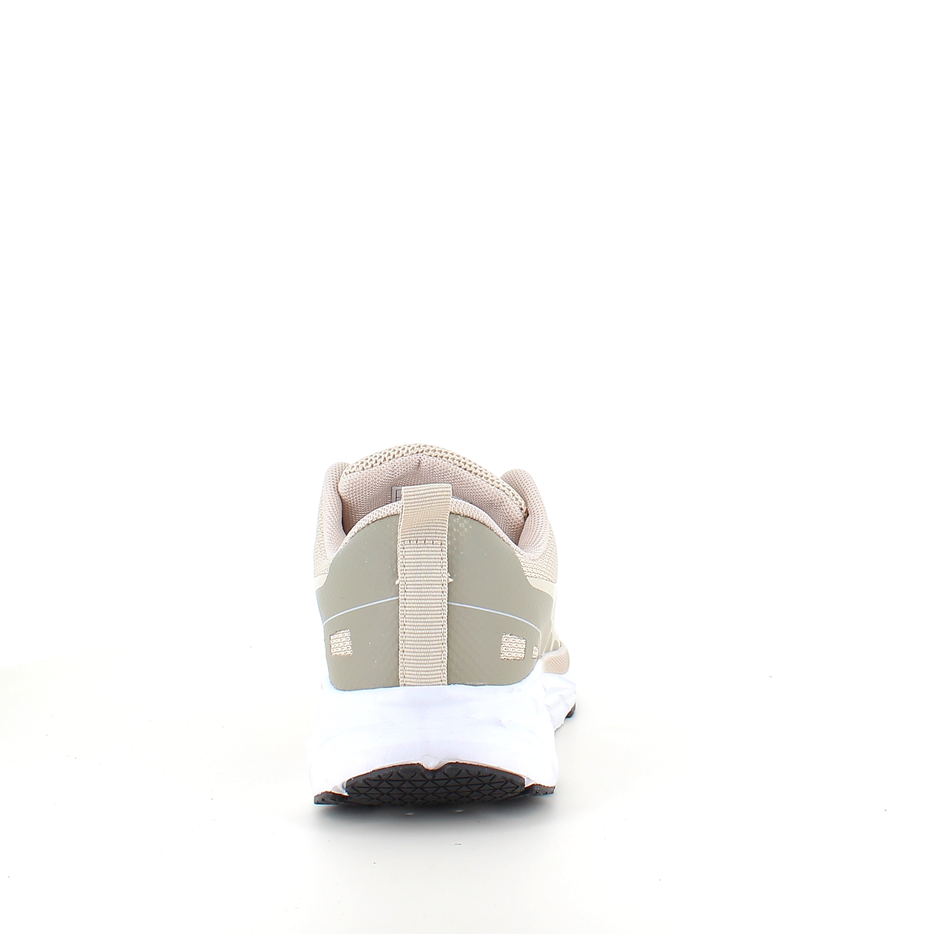 Letvægts komfort sneaker i åndbart mesh med stødabsorbering