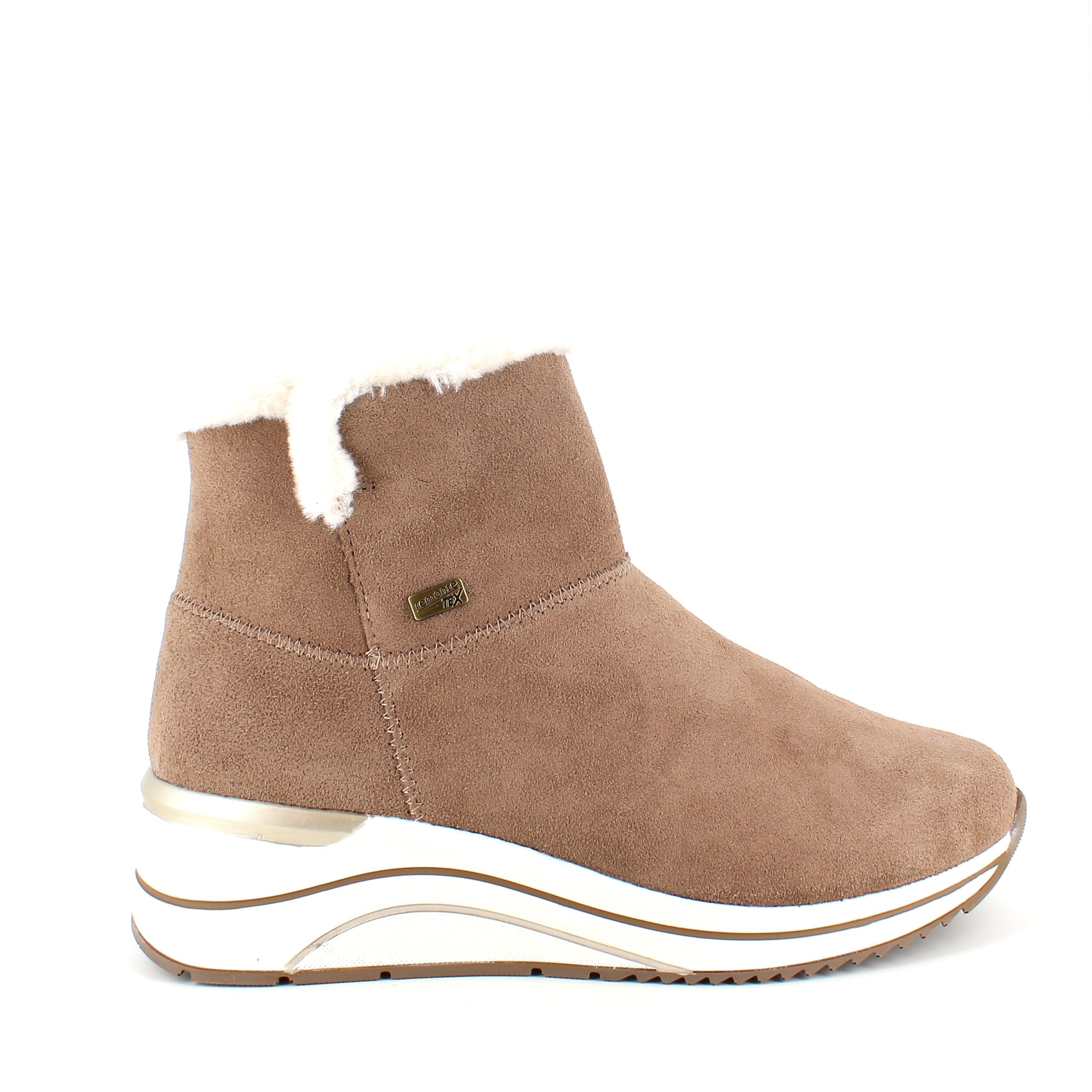 Kort brun Remontestøvle med uldfoer og god bredde