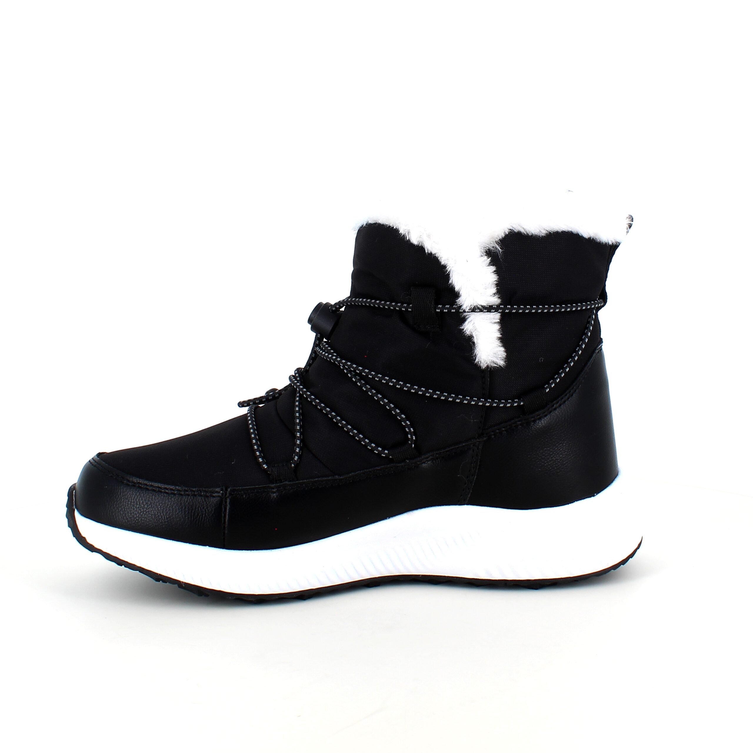 Vandafvisende sort vinterstøvle fra CMP med elastiksnøre