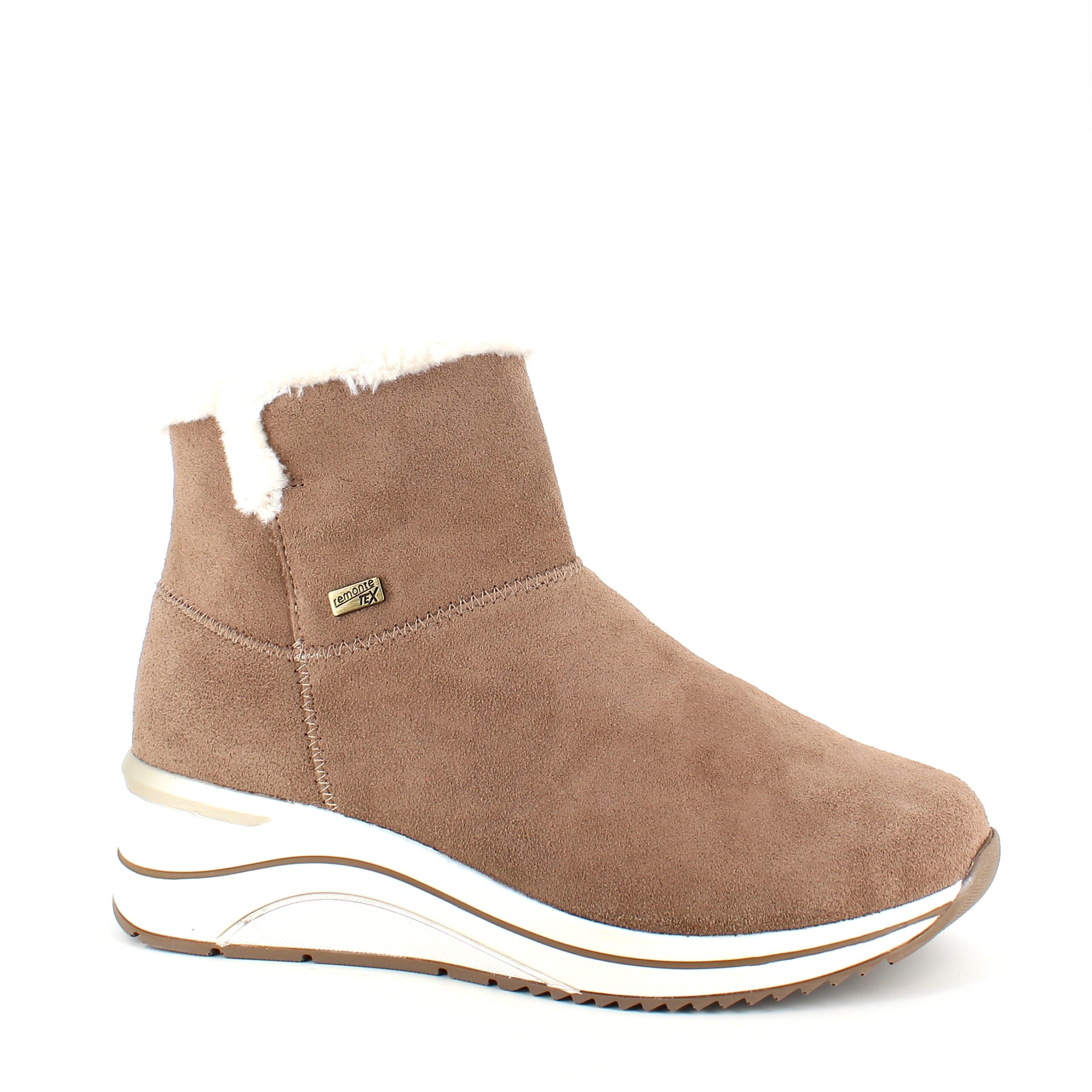 Kort brun Remontestøvle med uldfoer og god bredde