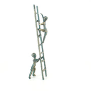 Sammen kan vi nå alt, jernfigur 25cm Bronzefarvet