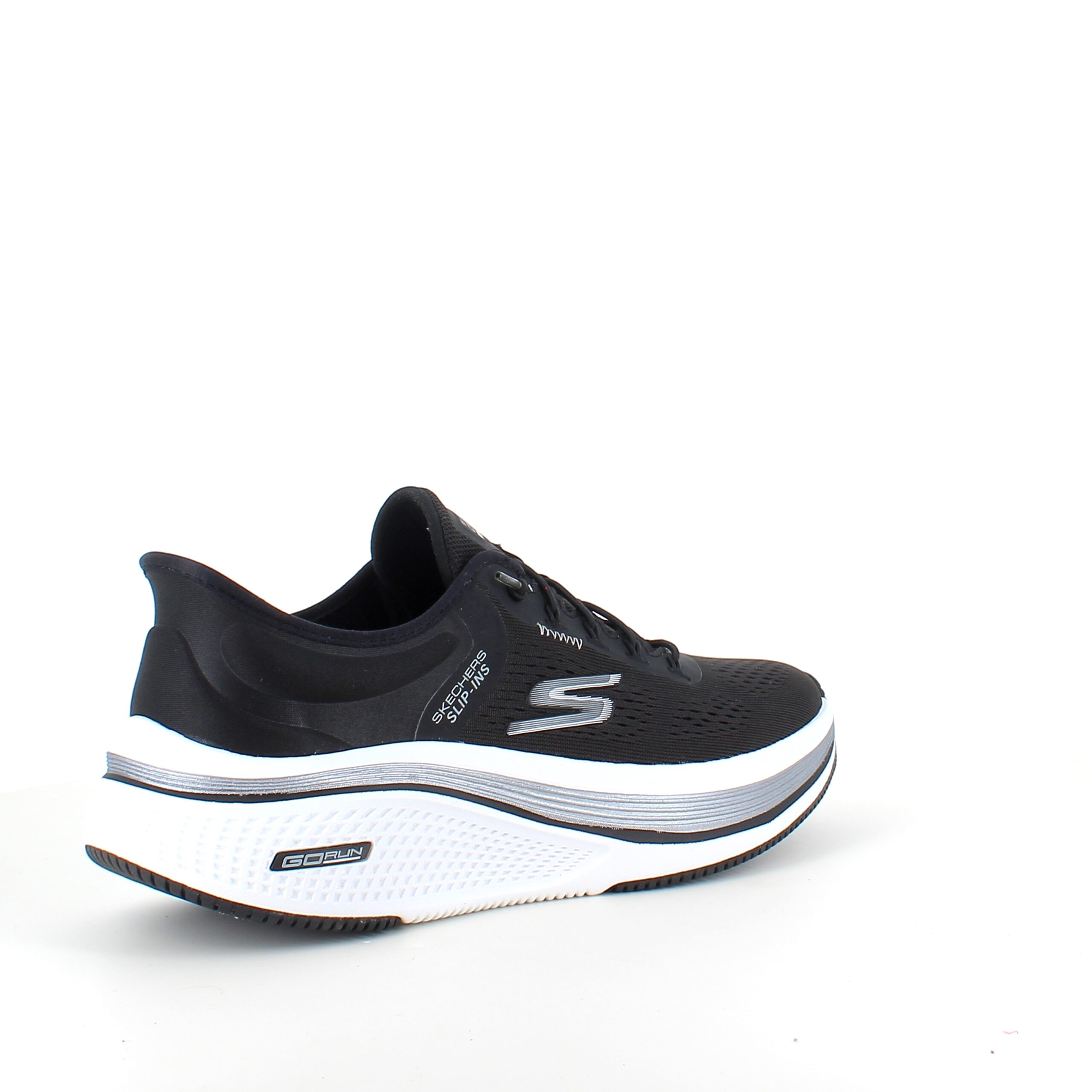 Sort slip-ins sko fra Skechers med elastiksnøre