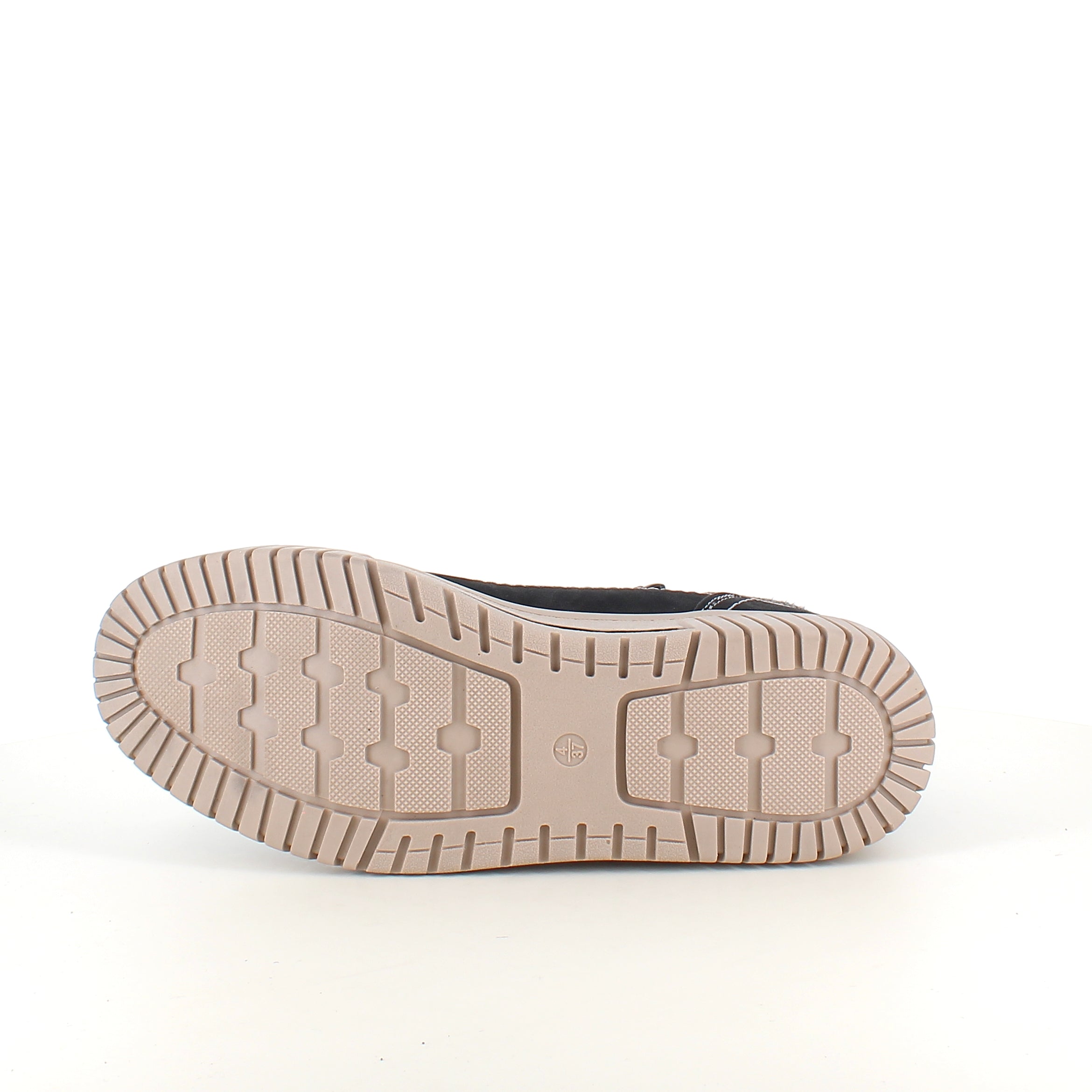 Kort foret vinterstøvle i sort med dobbelt lynlås