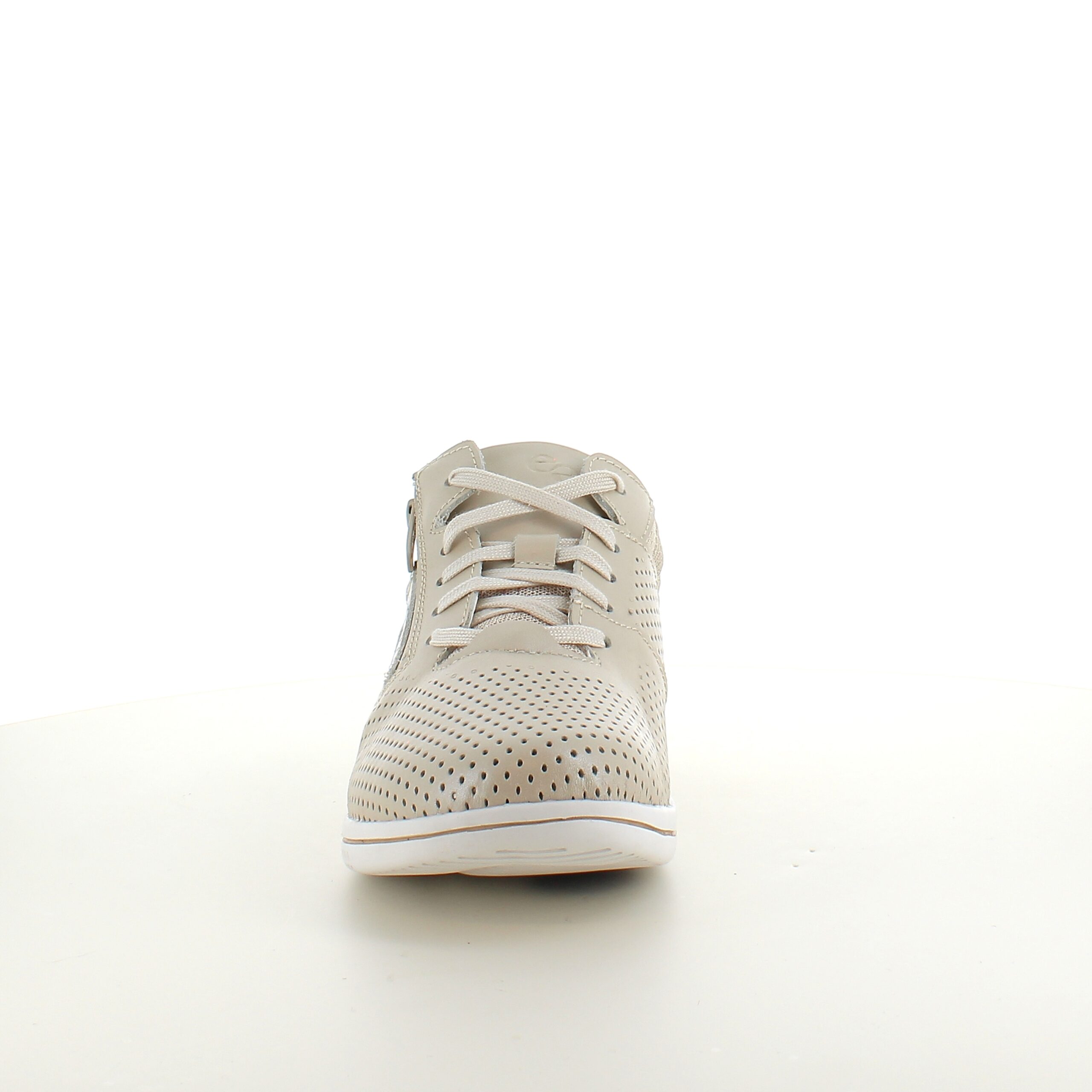 Åndbar beige sneakers fra Green Comfort