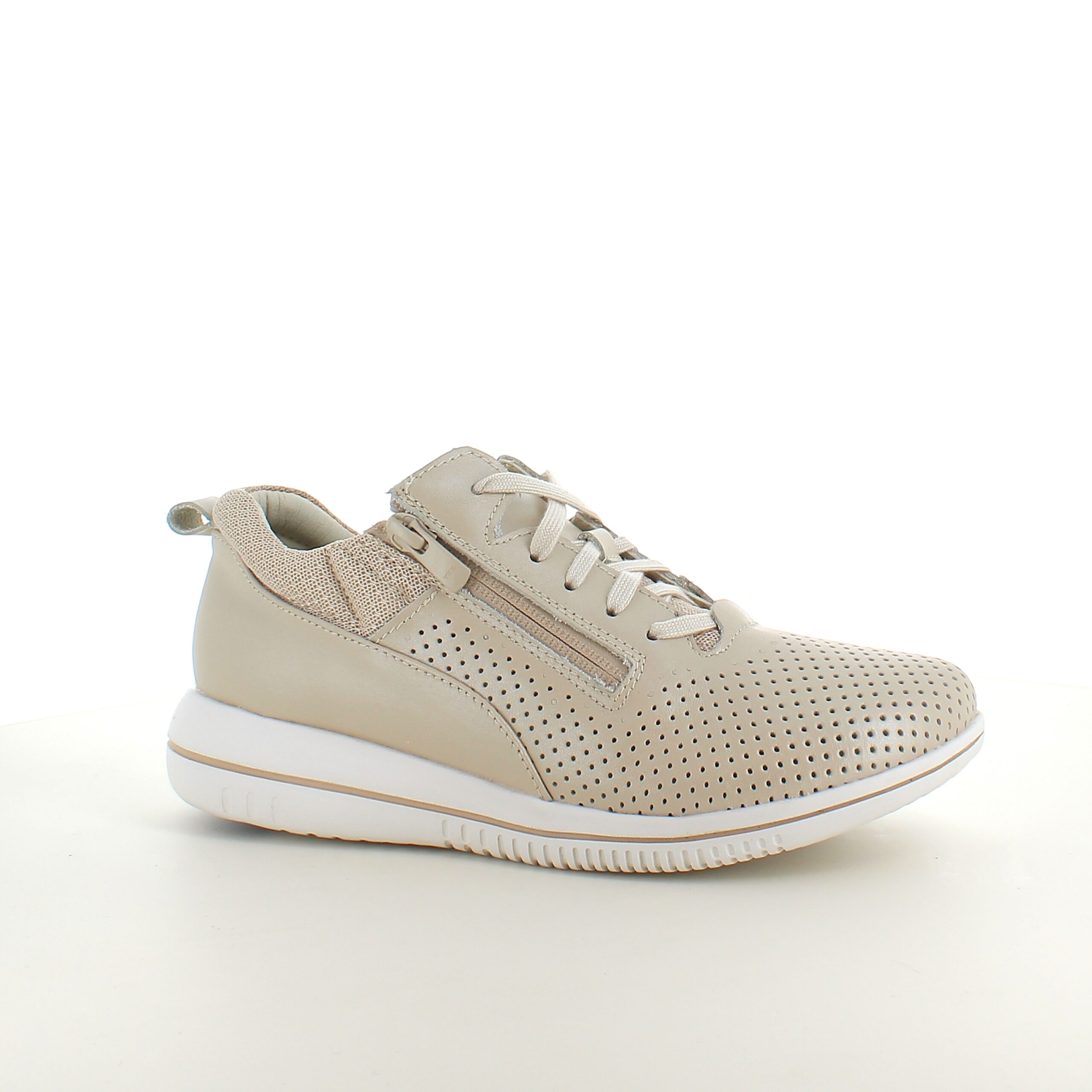 Åndbar beige sneakers fra Green Comfort