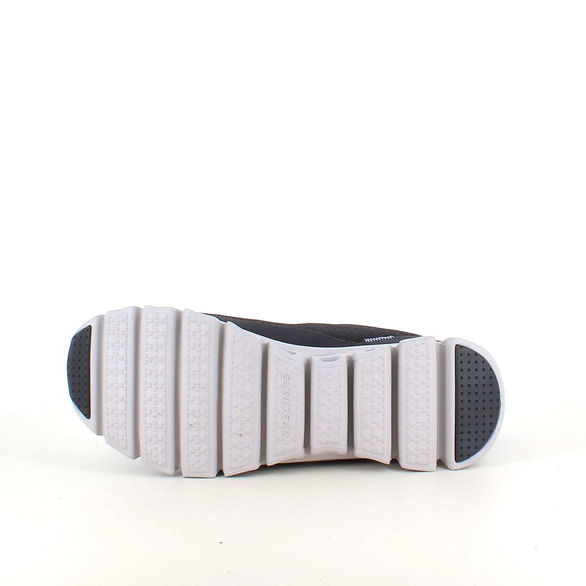 Skechers Glide-Step® Drizzle – vandtæt komfortsko med nem Slip-ins pasform