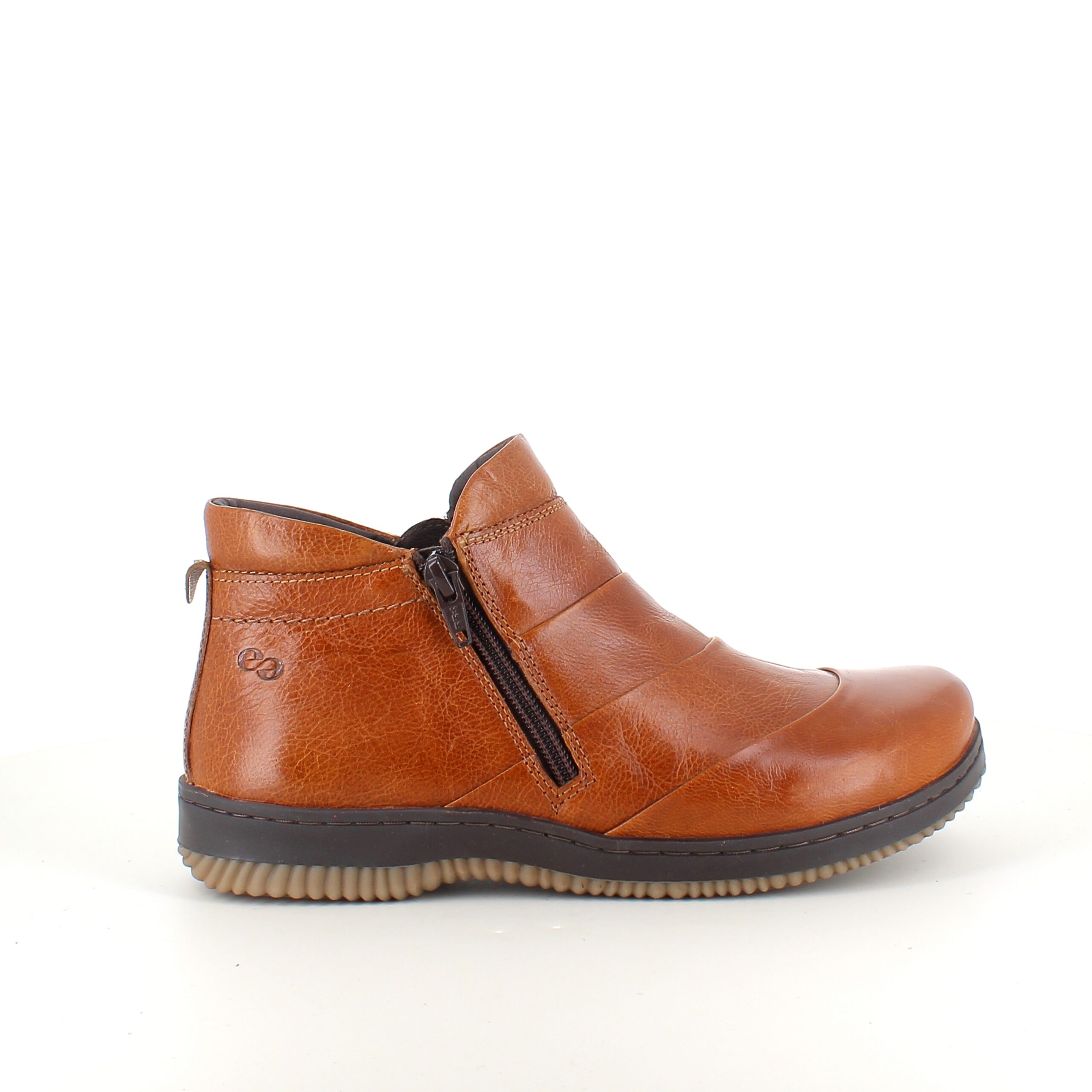 Kort støvle i brun skind fra Green Comfort