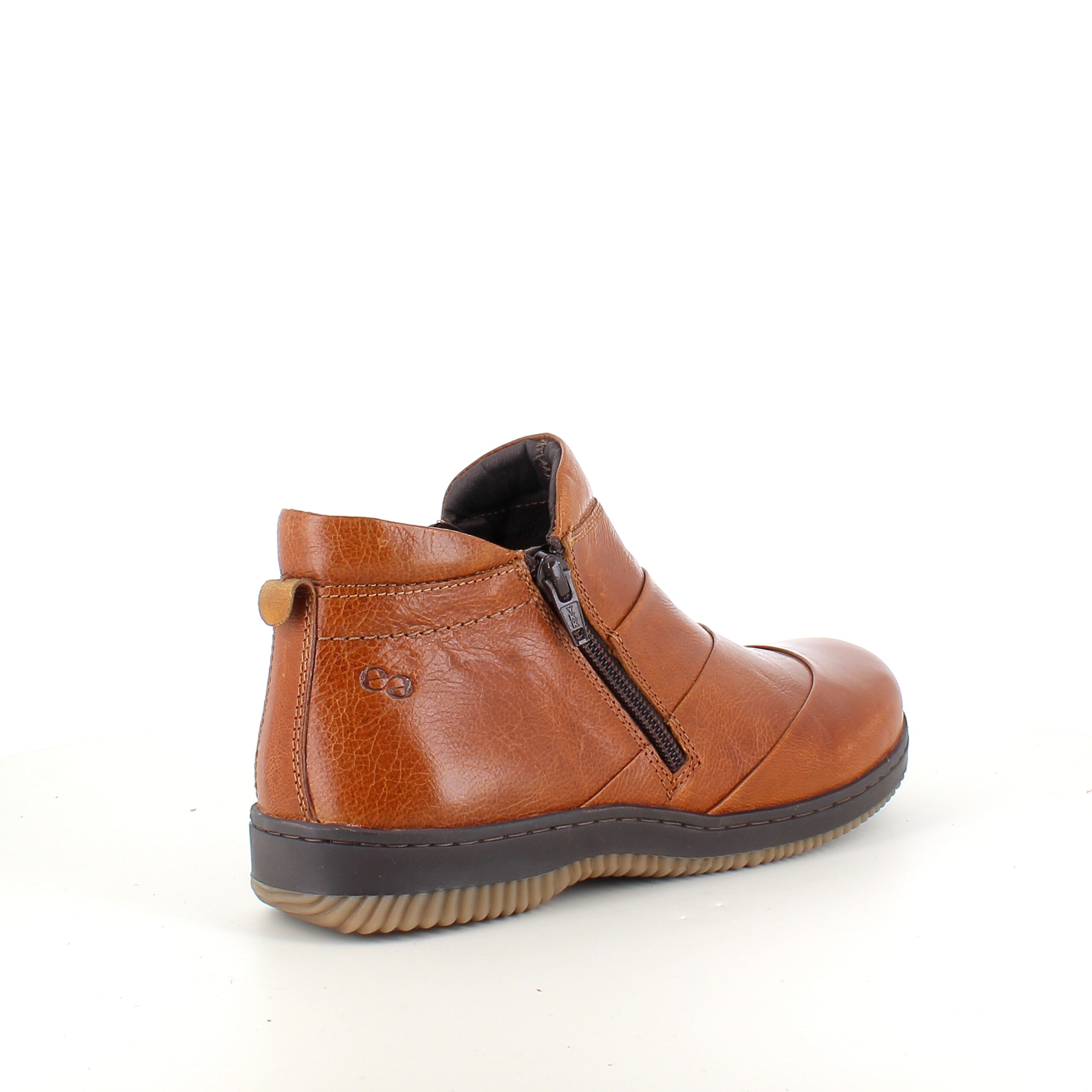 Kort støvle i brun skind fra Green Comfort