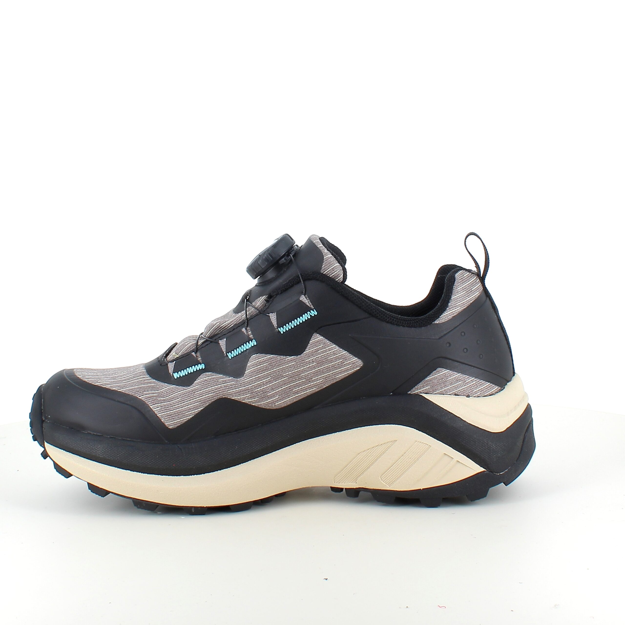 Grå, vandtætte vandresko fra CMP med BOA-lukning