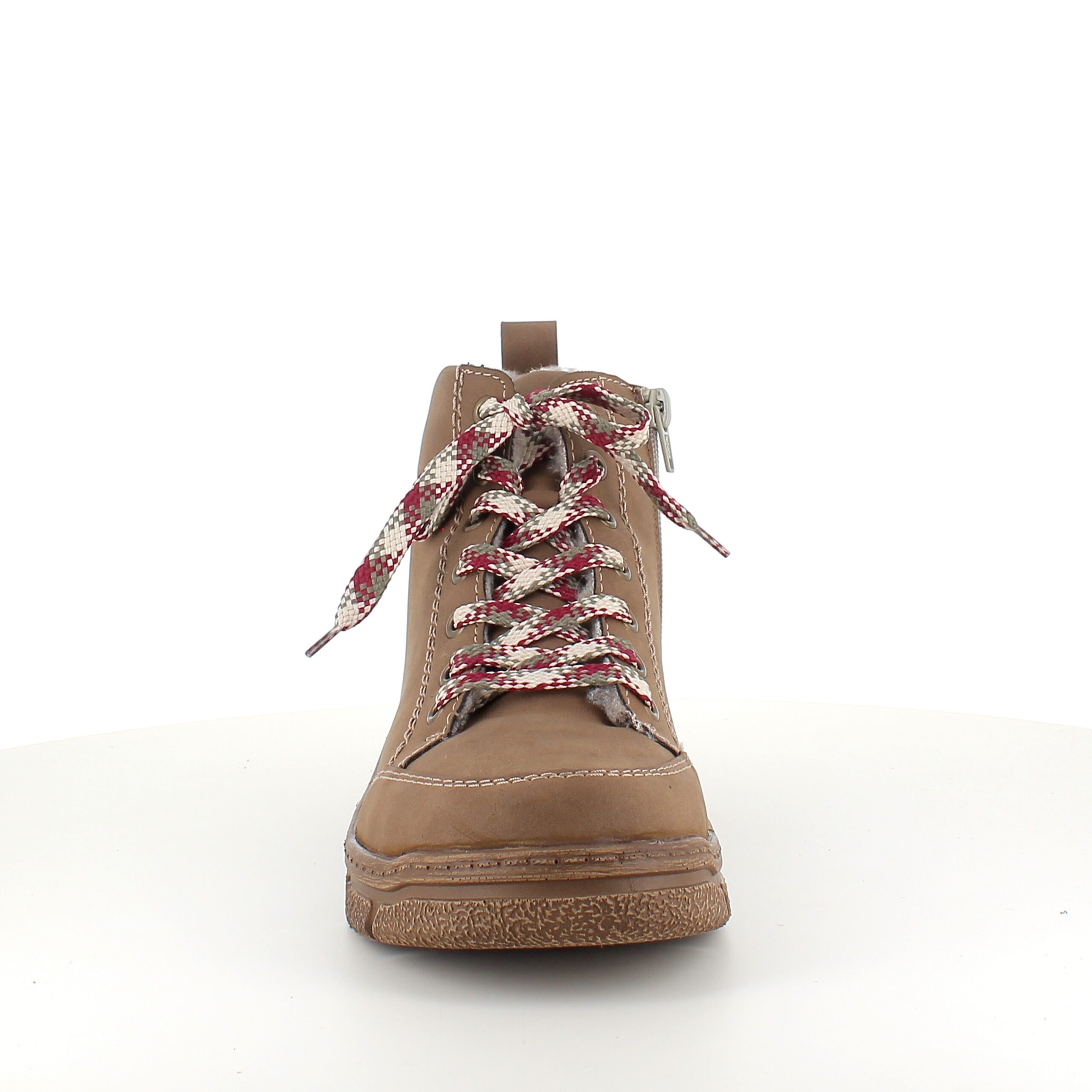 Brun Rieker støvle med varmt foer.