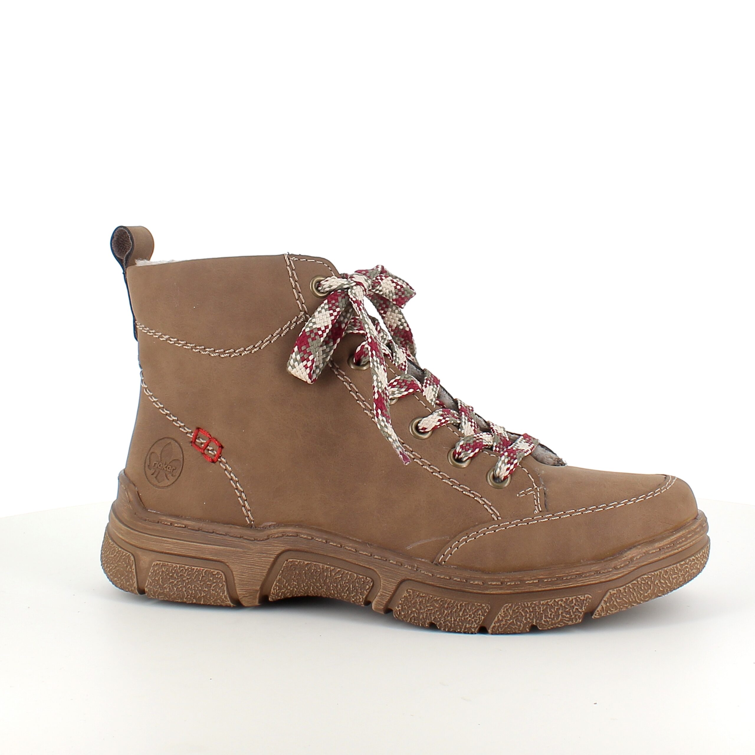 Brun Rieker støvle med varmt foer.