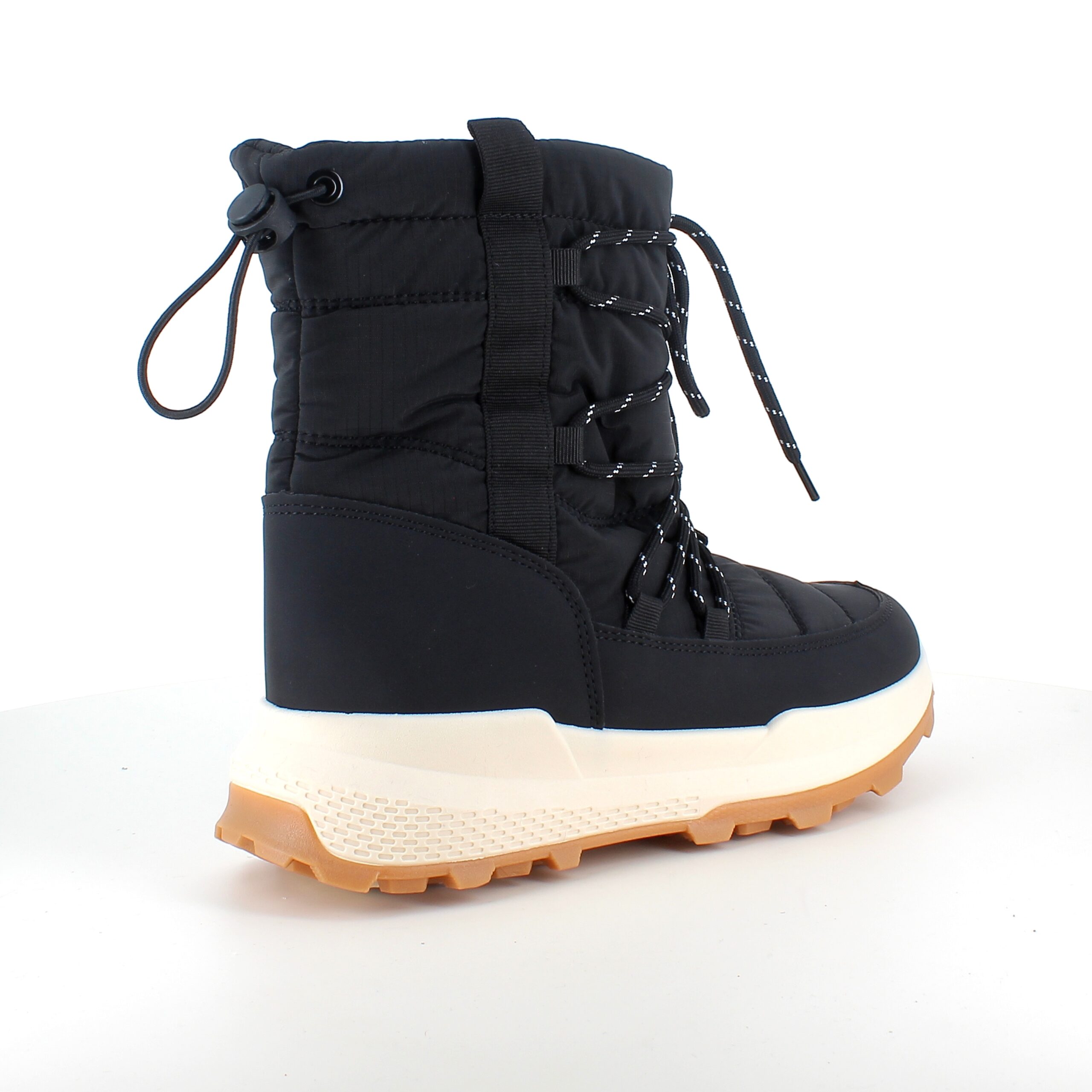 Sort vinterstøvle med lækkert blødt for