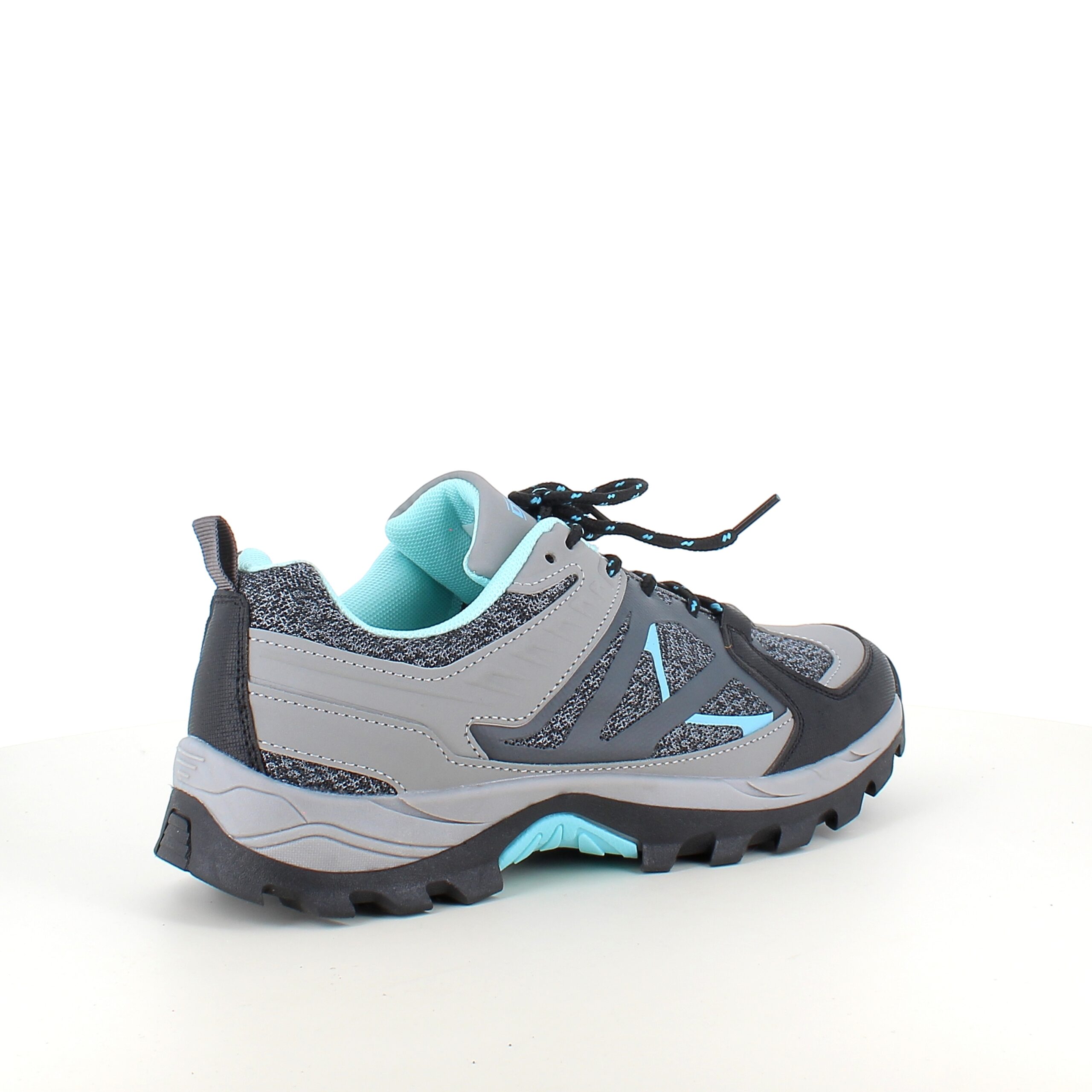 Funktionel vandresko i grå med åndbart mesh og stødabsorberende sål