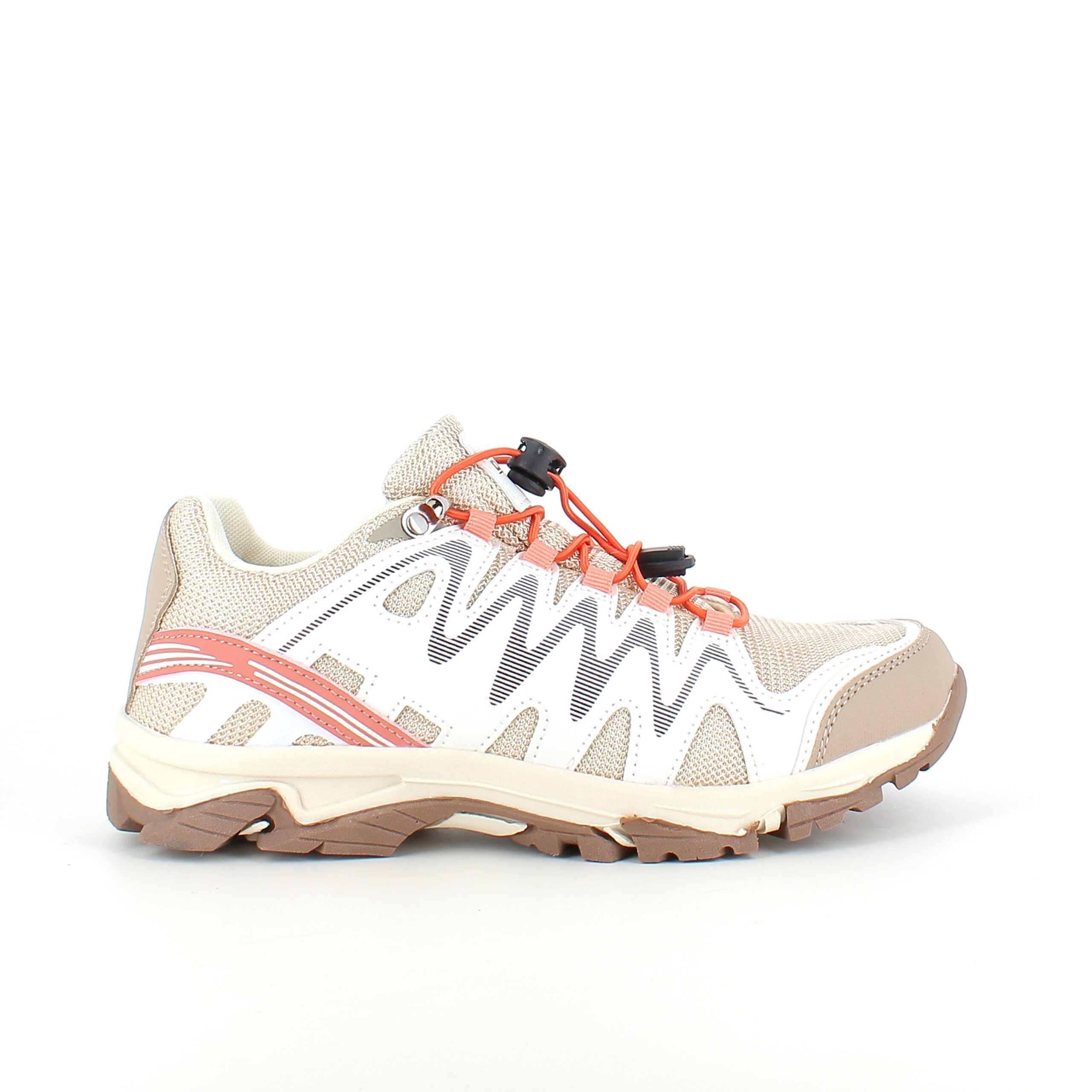 Fleksible beige sneakers med elastiksnørebånd.