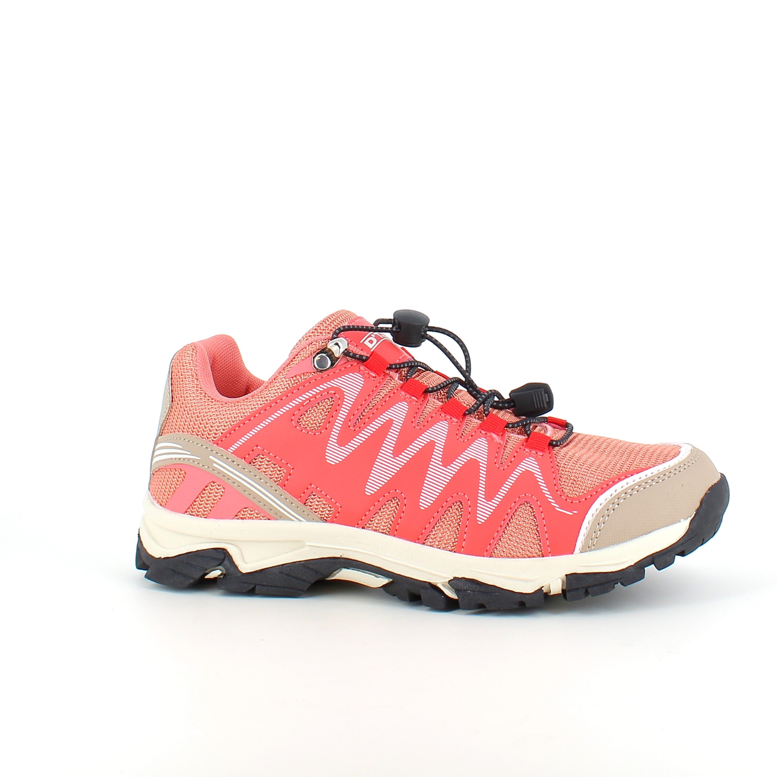 Fleksible laksefarvede sneakers med elastiksnørebånd.