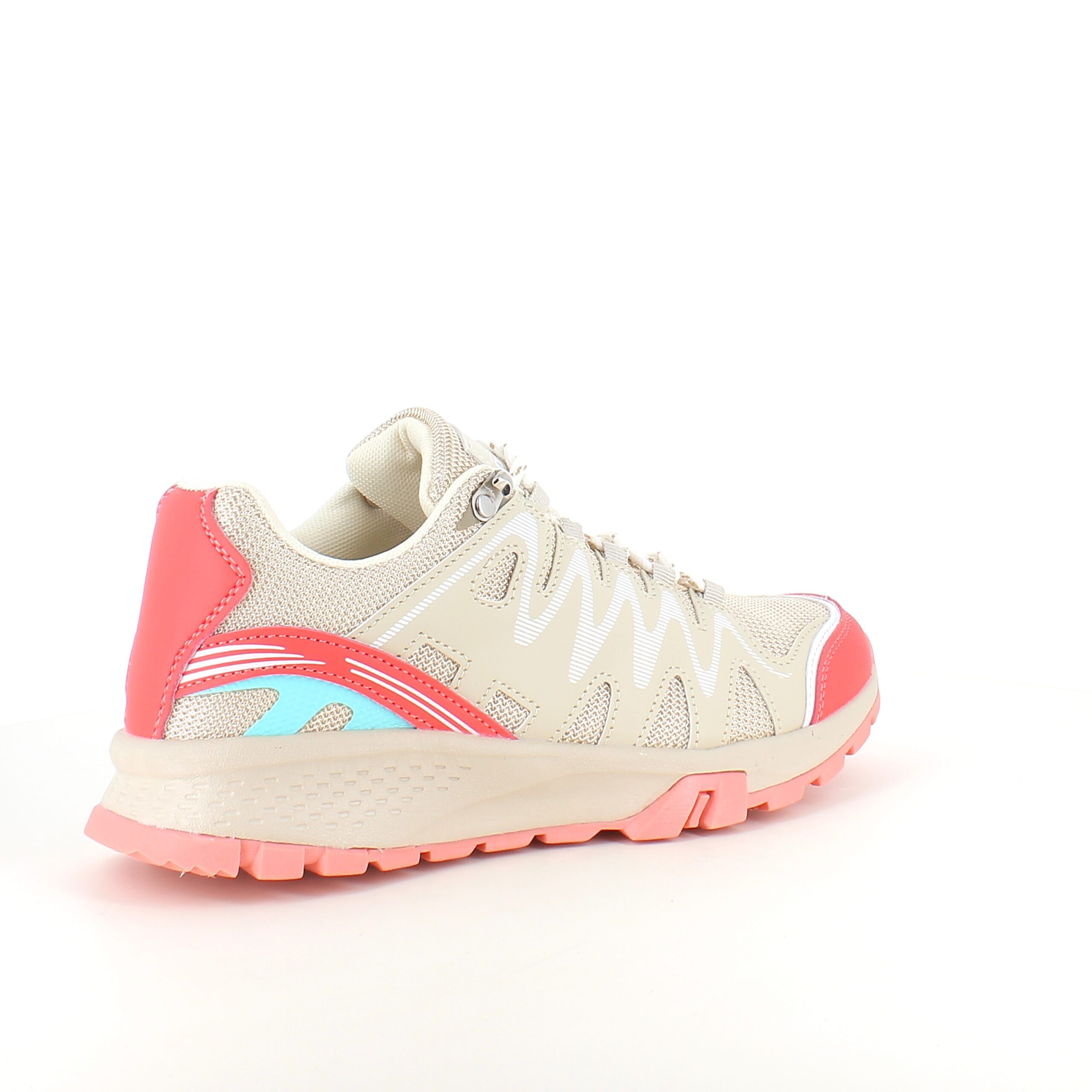 Beige sko med åndbar overdel og flotte detaljer