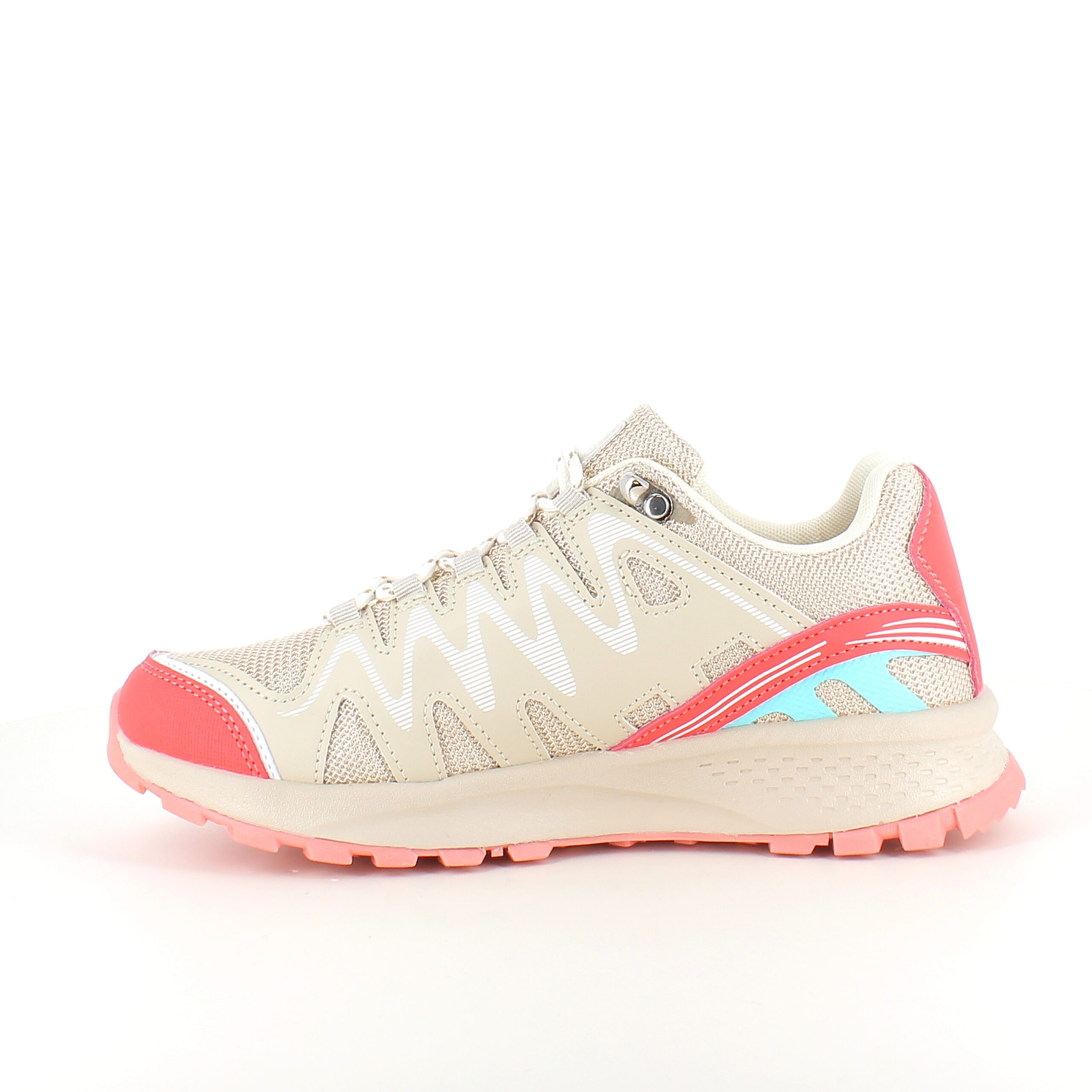 Beige sko med åndbar overdel og flotte detaljer