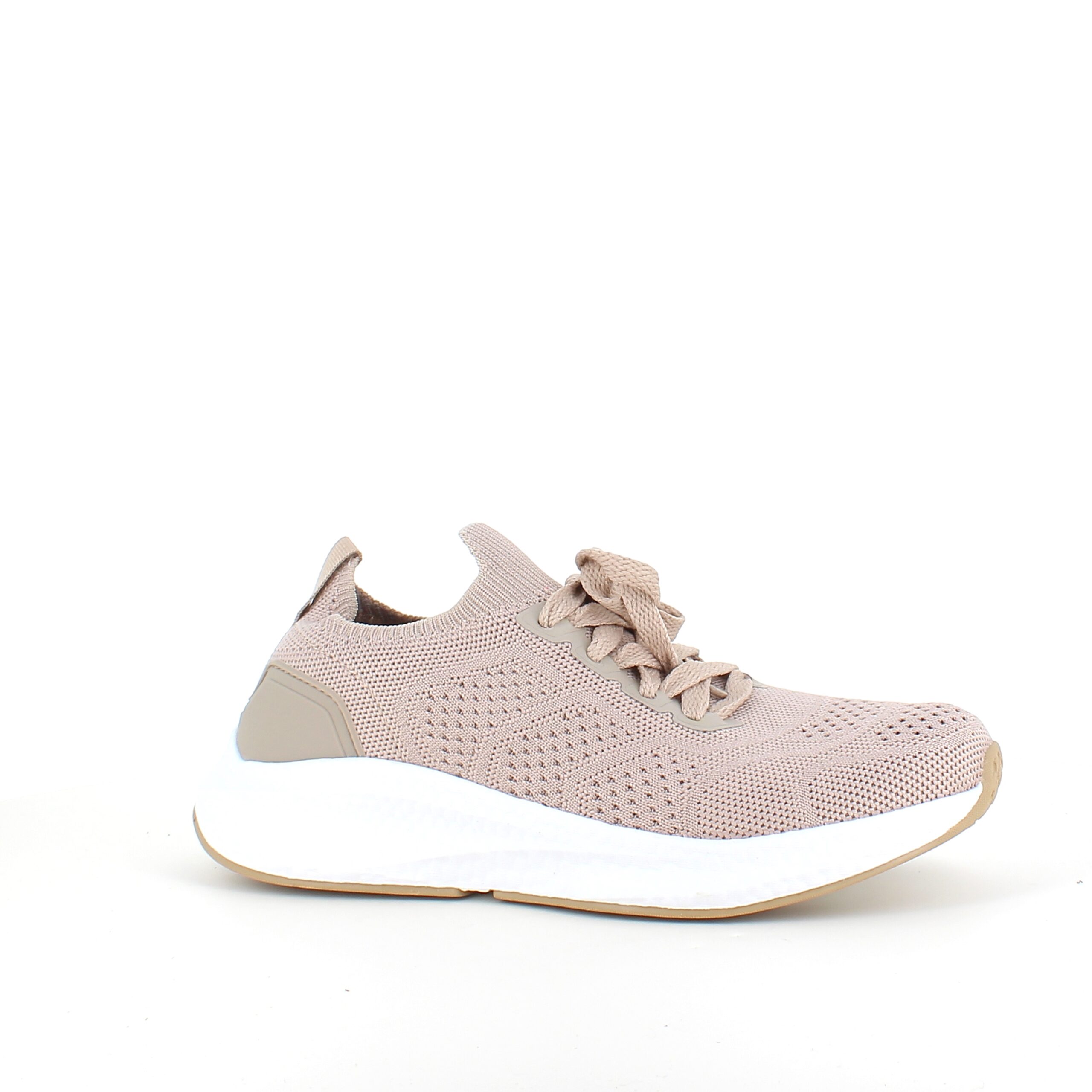 Sandfarvet åndbar slip on sko fra Endurance