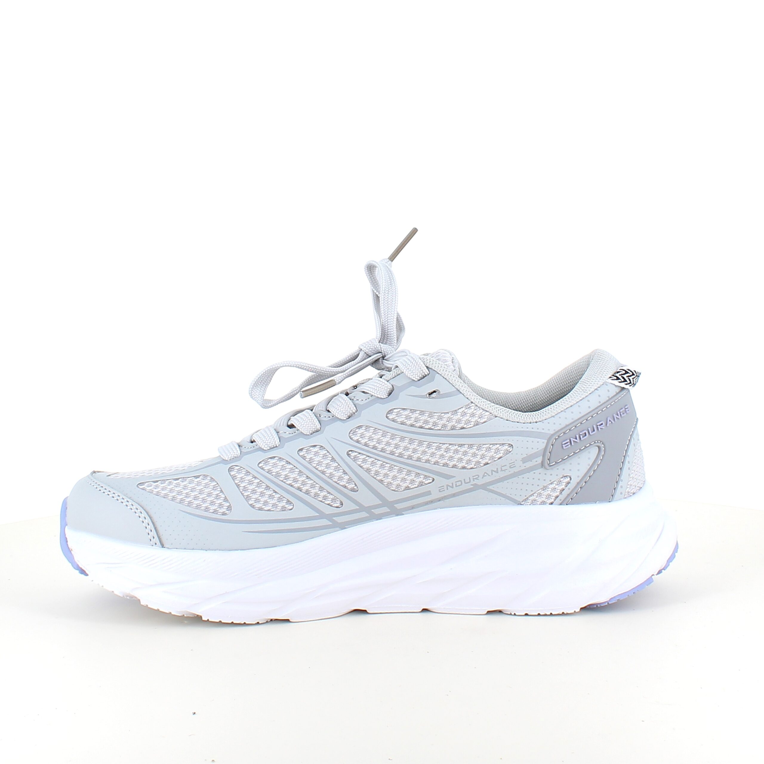 Åndbar, lysegrå sportssko fra Endurance