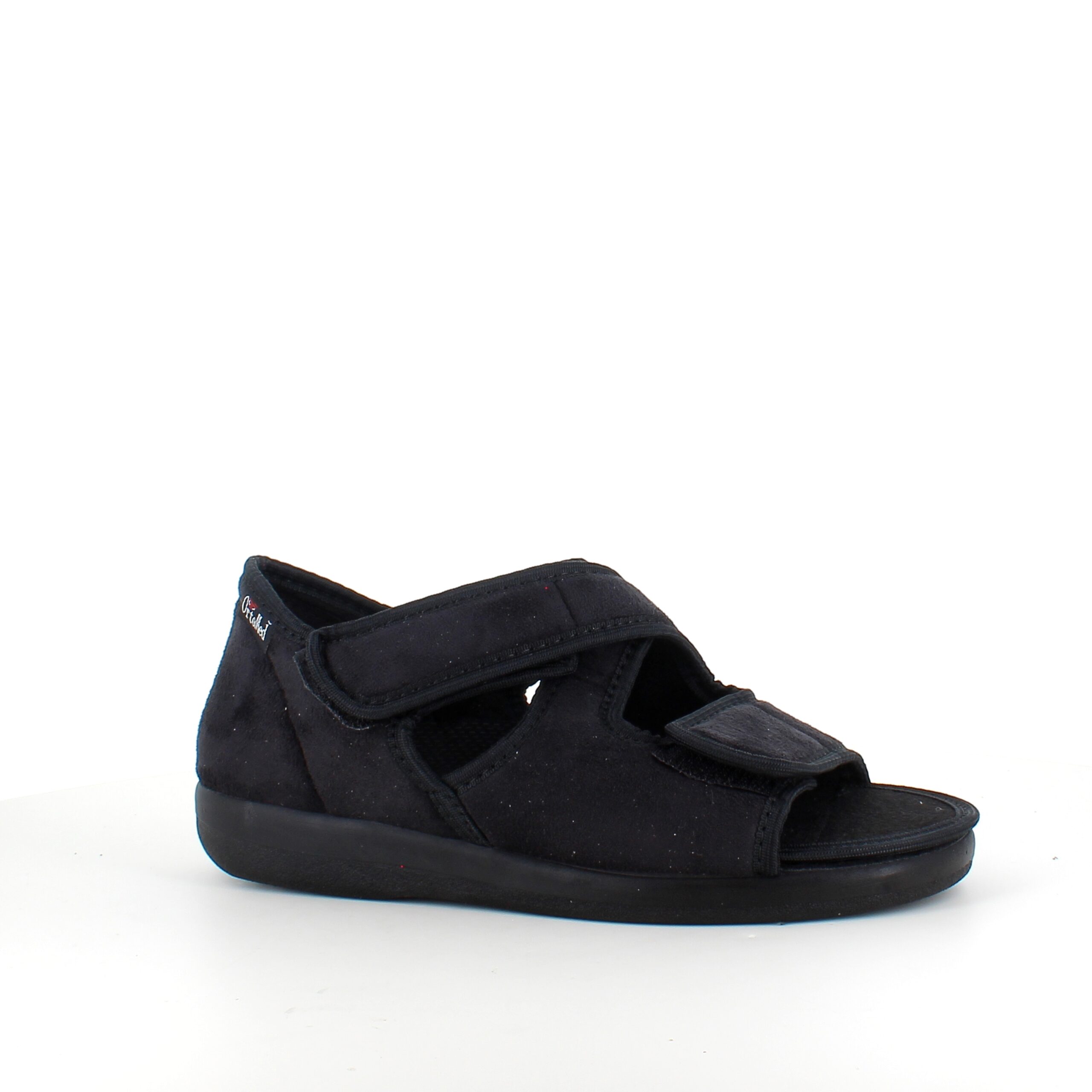 Sandal fra OrtoMed med velcro og hælkap