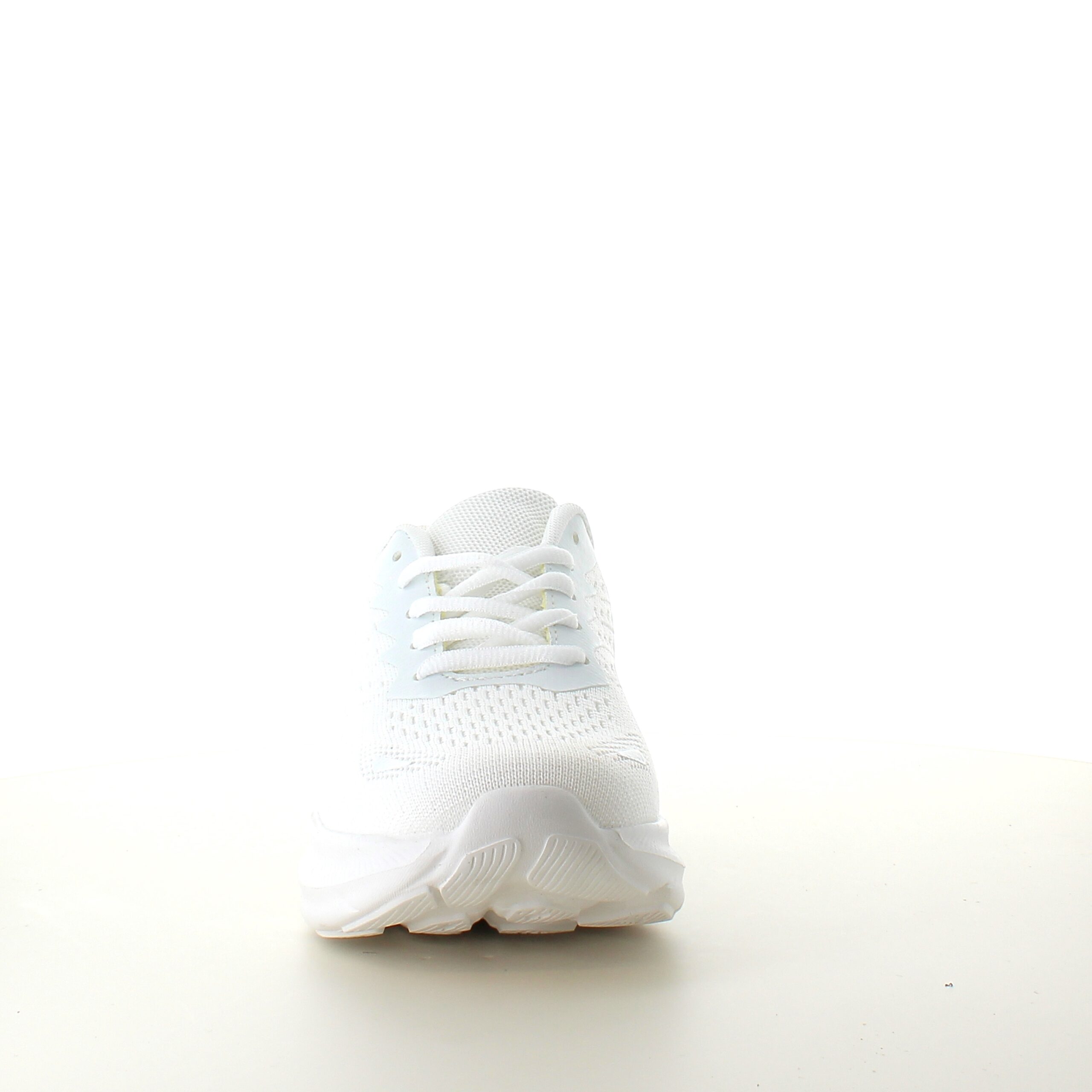 Hvid letvægtssko med god stødabsorbering