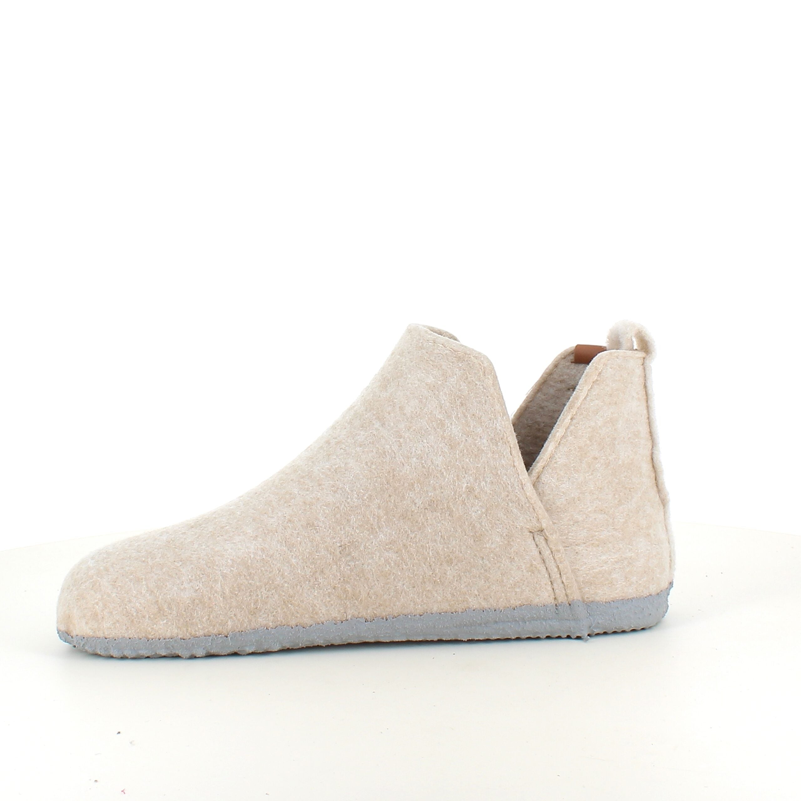 Beige filtet hjemmesko med højt skaft