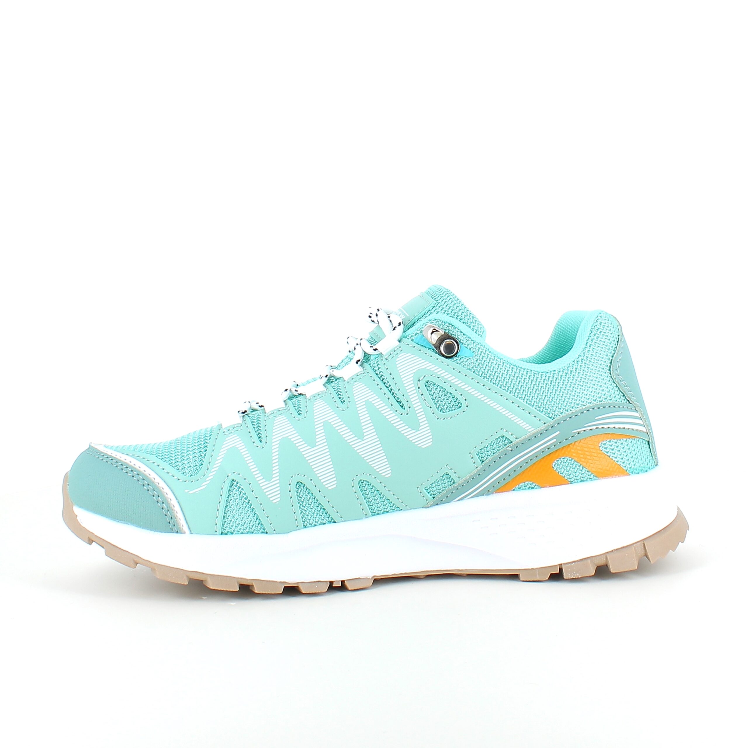 Grøn sko med åndbar overdel og flotte detaljer