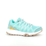 Grøn sko med åndbar overdel og flotte detaljer