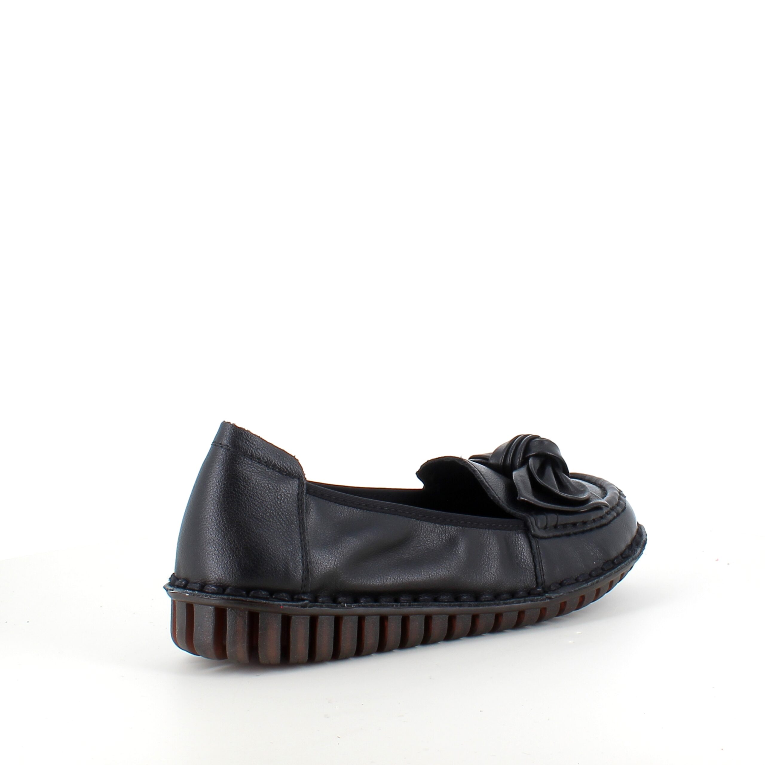 Elegant ballerina i sort skind