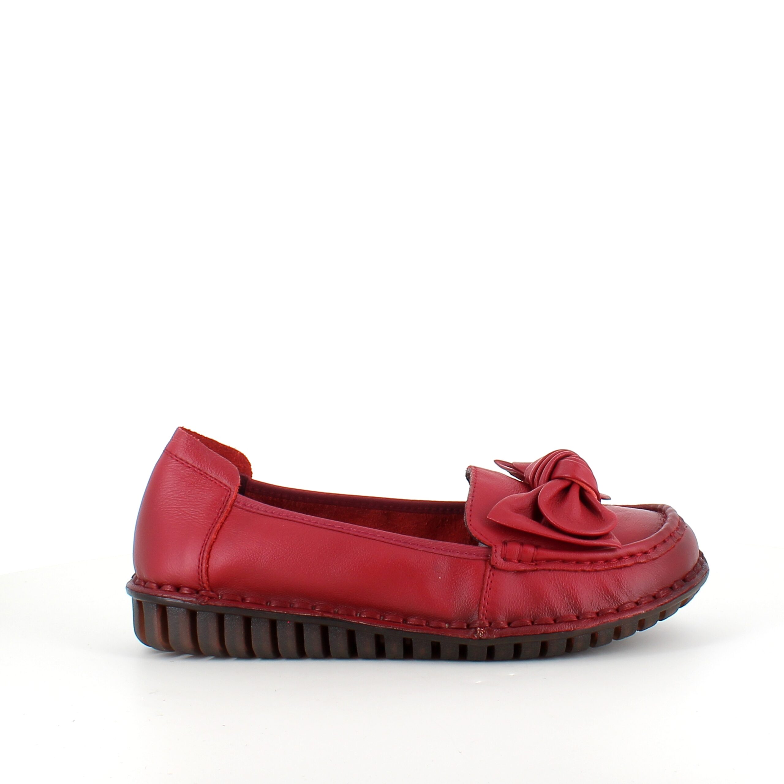 Elegant ballerina i bordeauxfarvet skind