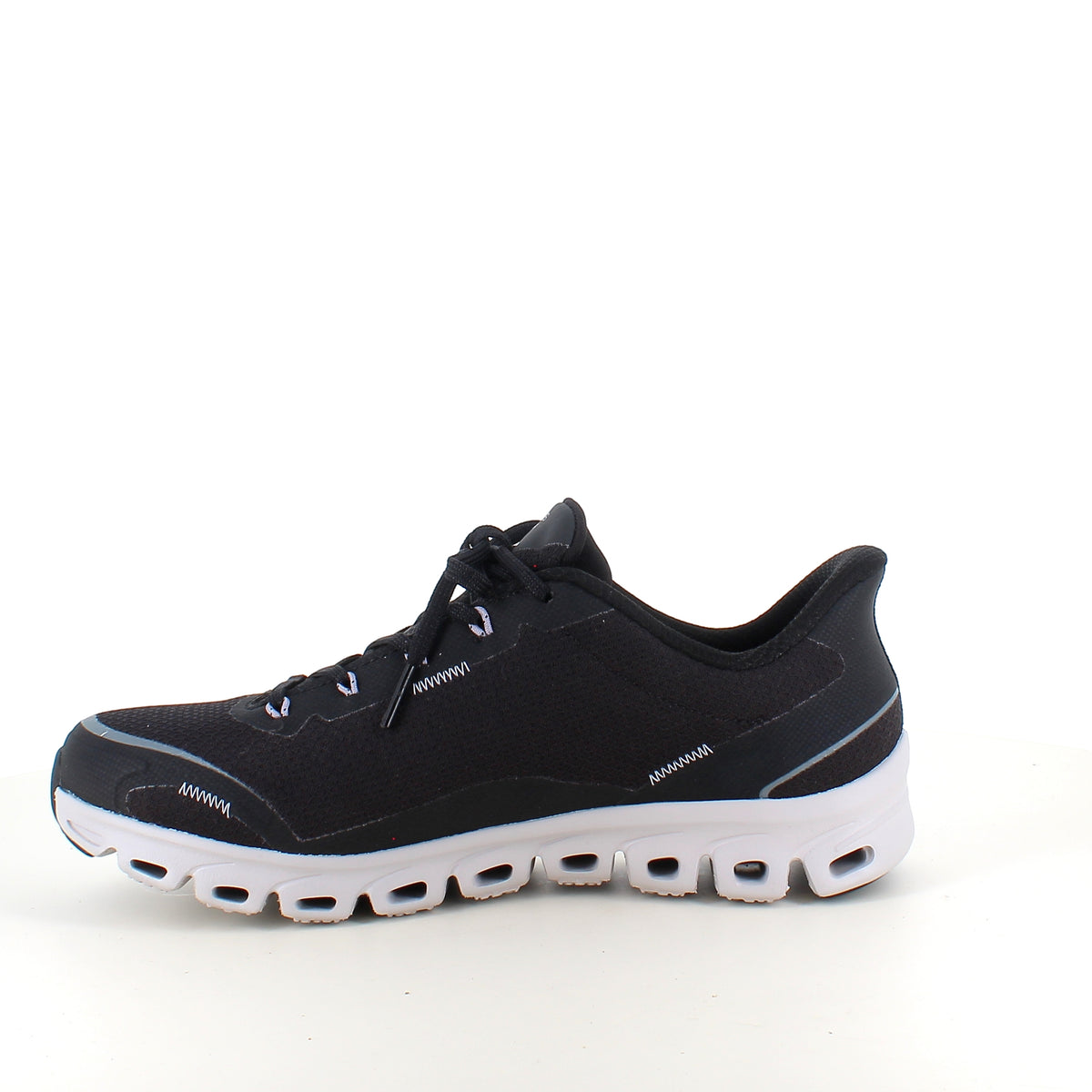 Skechers Glide-Step® Drizzle – vandtæt komfortsko med nem Slip-ins pasform